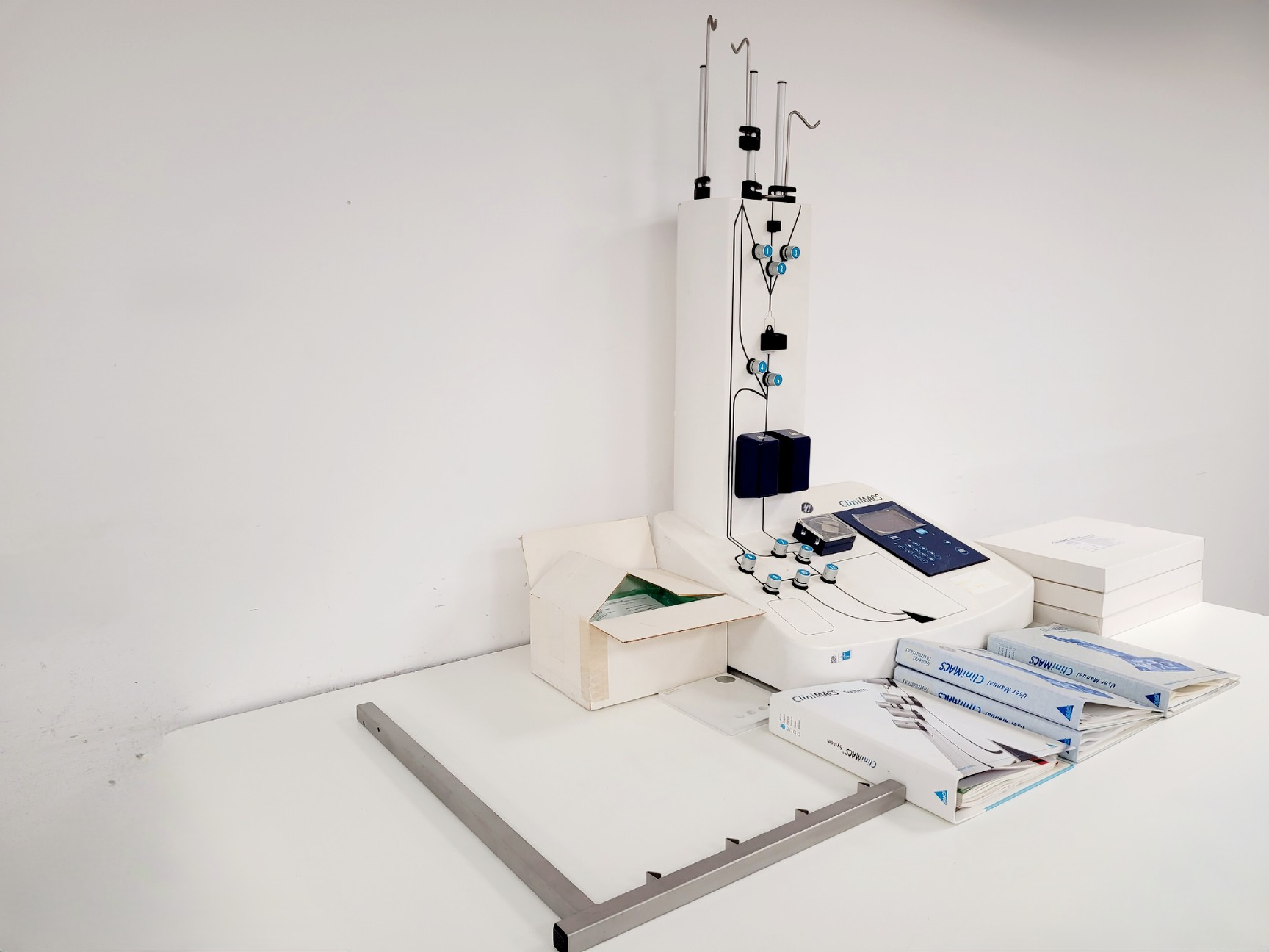 Image of Miltenyi Biotec CliniMacs Instrument 44085 Lab