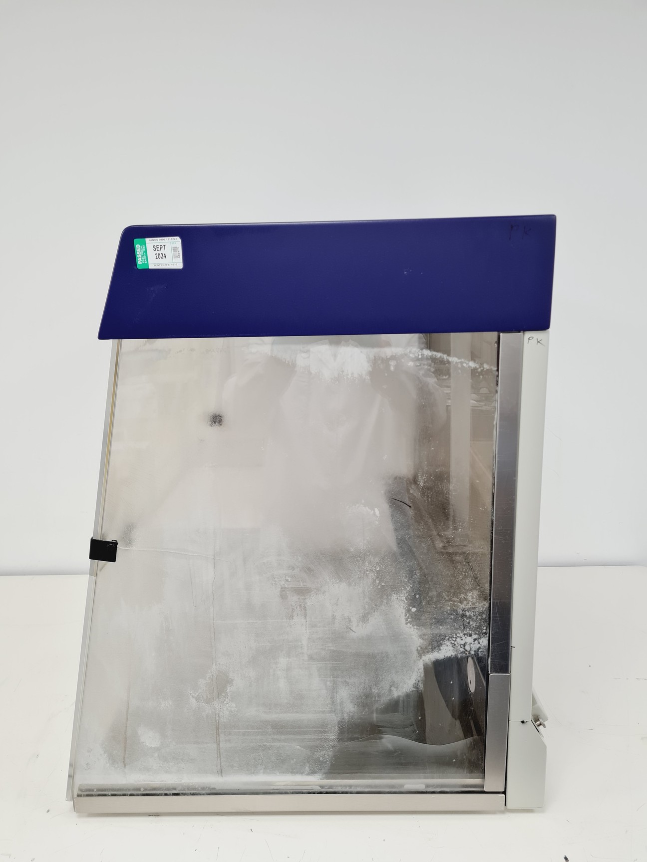 Image of UVP UV2 Sterilizing PCR Workstation Lab Spares/Repairs