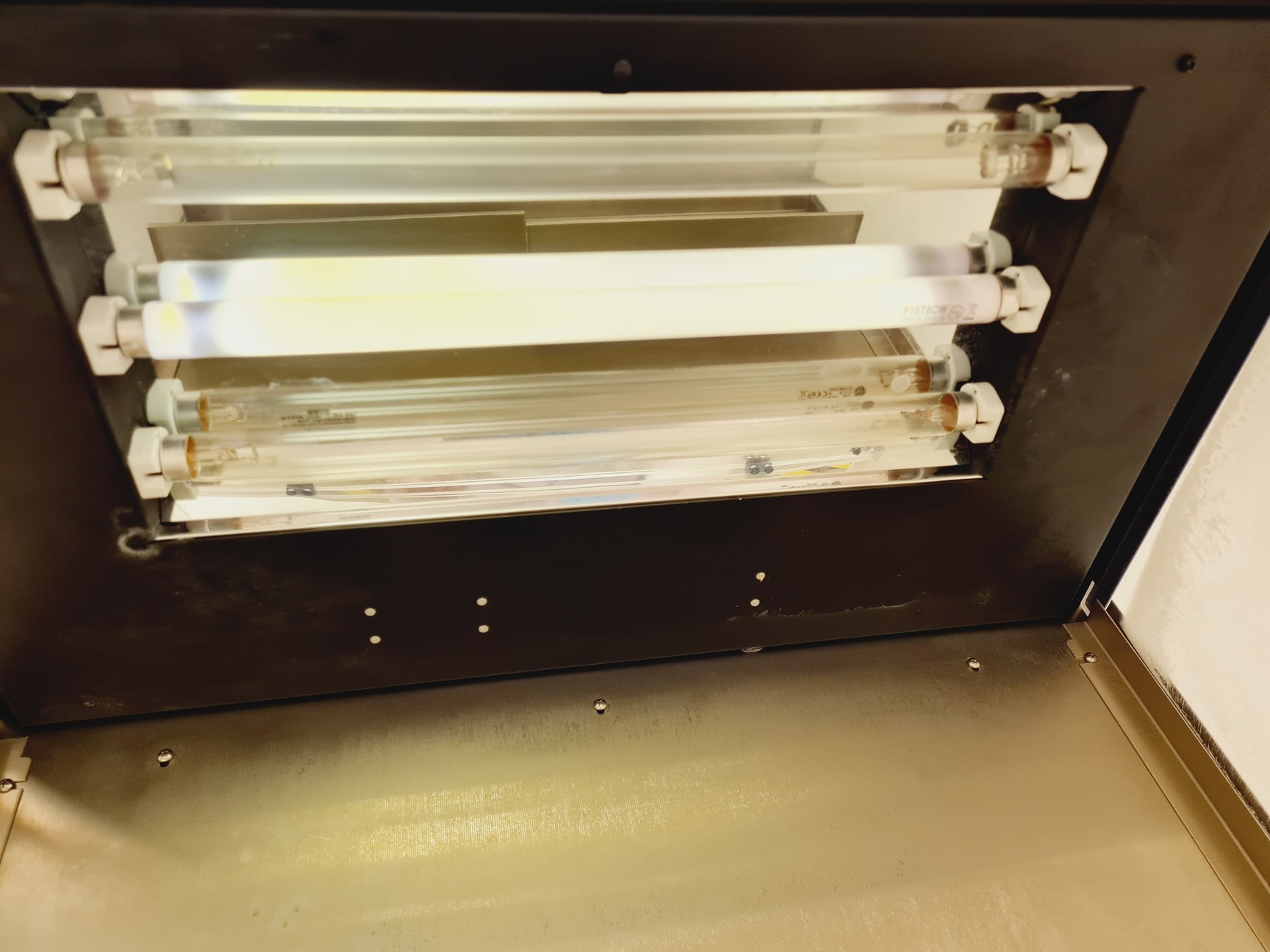 Image of UVP UV2 Sterilizing PCR Workstation Lab