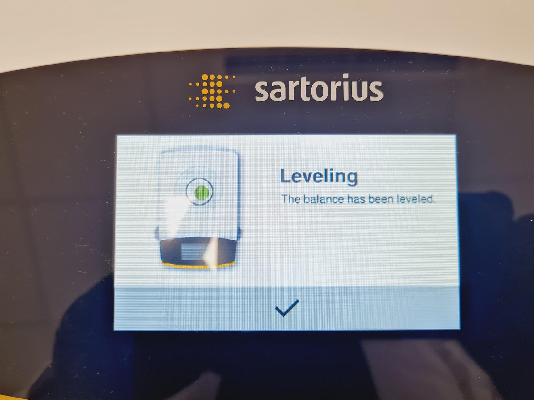 Image of Sartorius Securia124-S 4DP Analytical Balance Lab