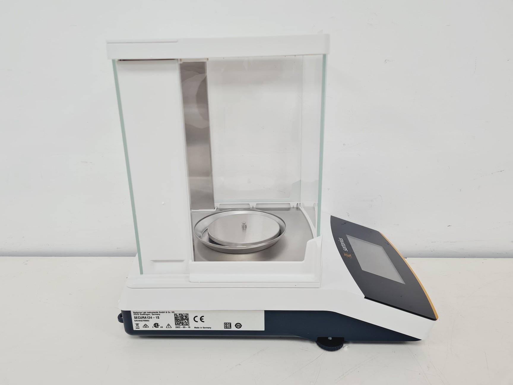 Image of Sartorius Securia124-S 4DP Analytical Balance Lab