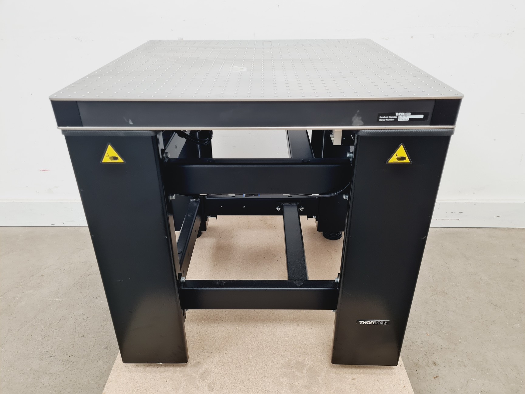 Image of Thorlabs Nexus Metric Anti Vibration Optical Table Lab