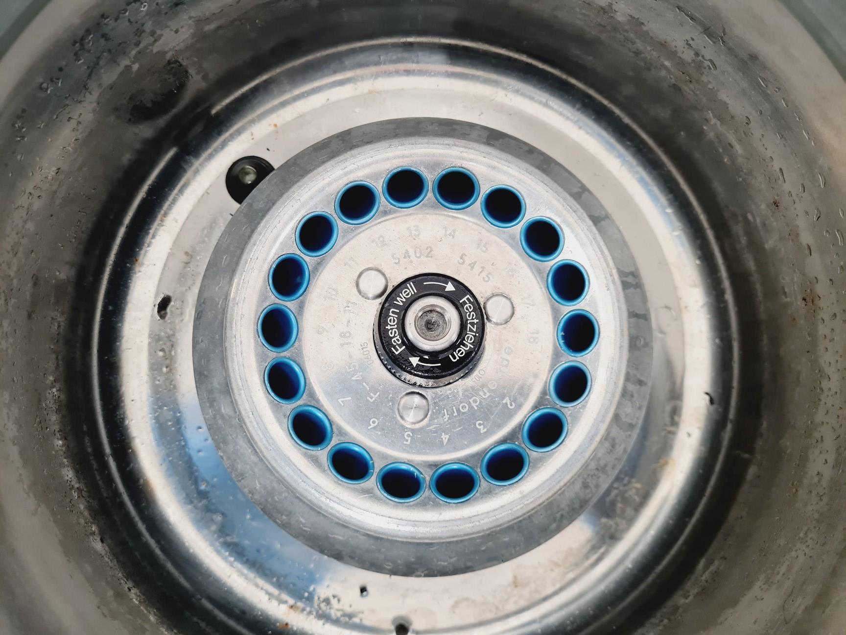 Image of Eppendorf 5402 Refrigerated Centrifuge w/  Eppendorf F-45-18-11 Rotor Lab