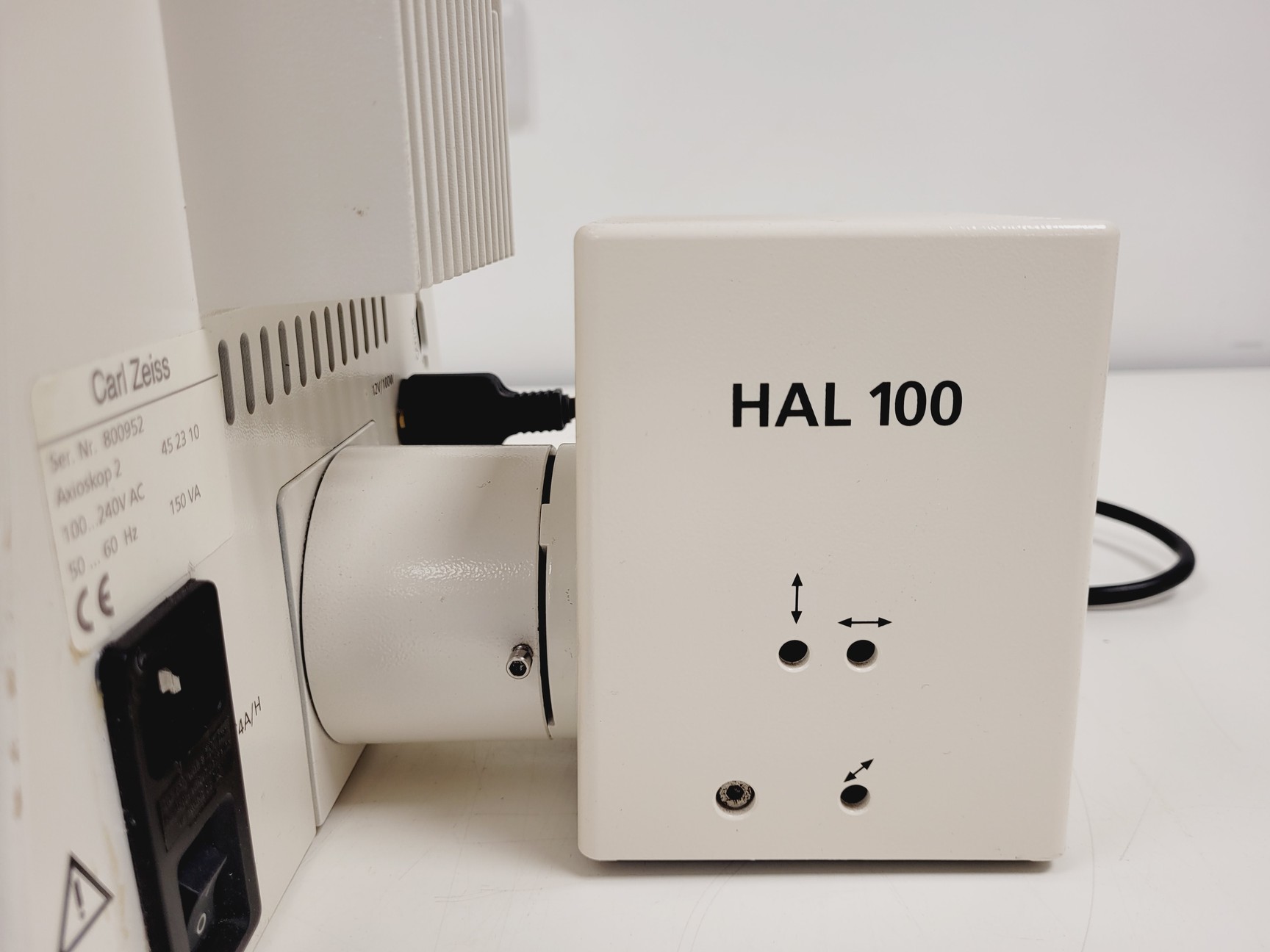 Image of Zeiss AxioSkop 2  Microscope w/ 3 x Objectives 20/40/100x Lab