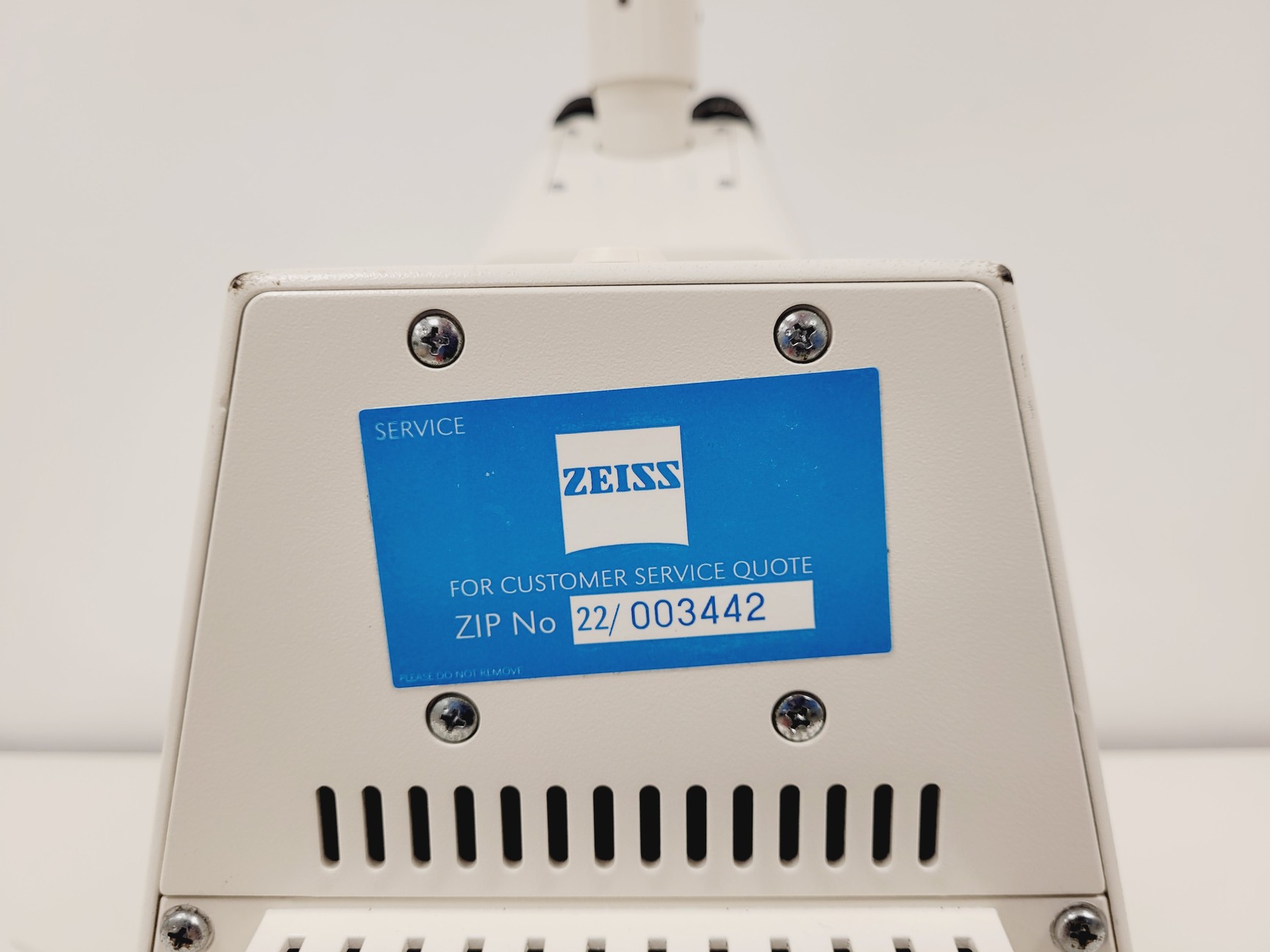 Image of Zeiss AxioSkop 2  Microscope w/ 3 x Objectives 20/40/100x Lab