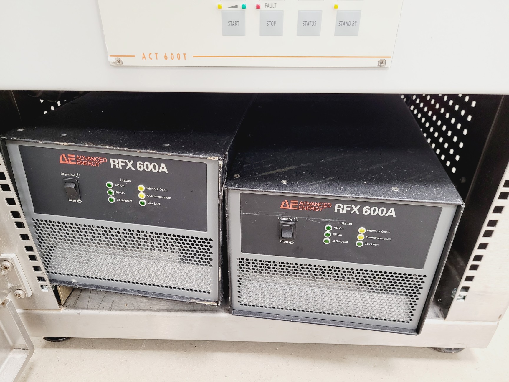 Image of Oxford Instruments Plasmalab 80 Plus ICP Reactive Ion Etcher Lab