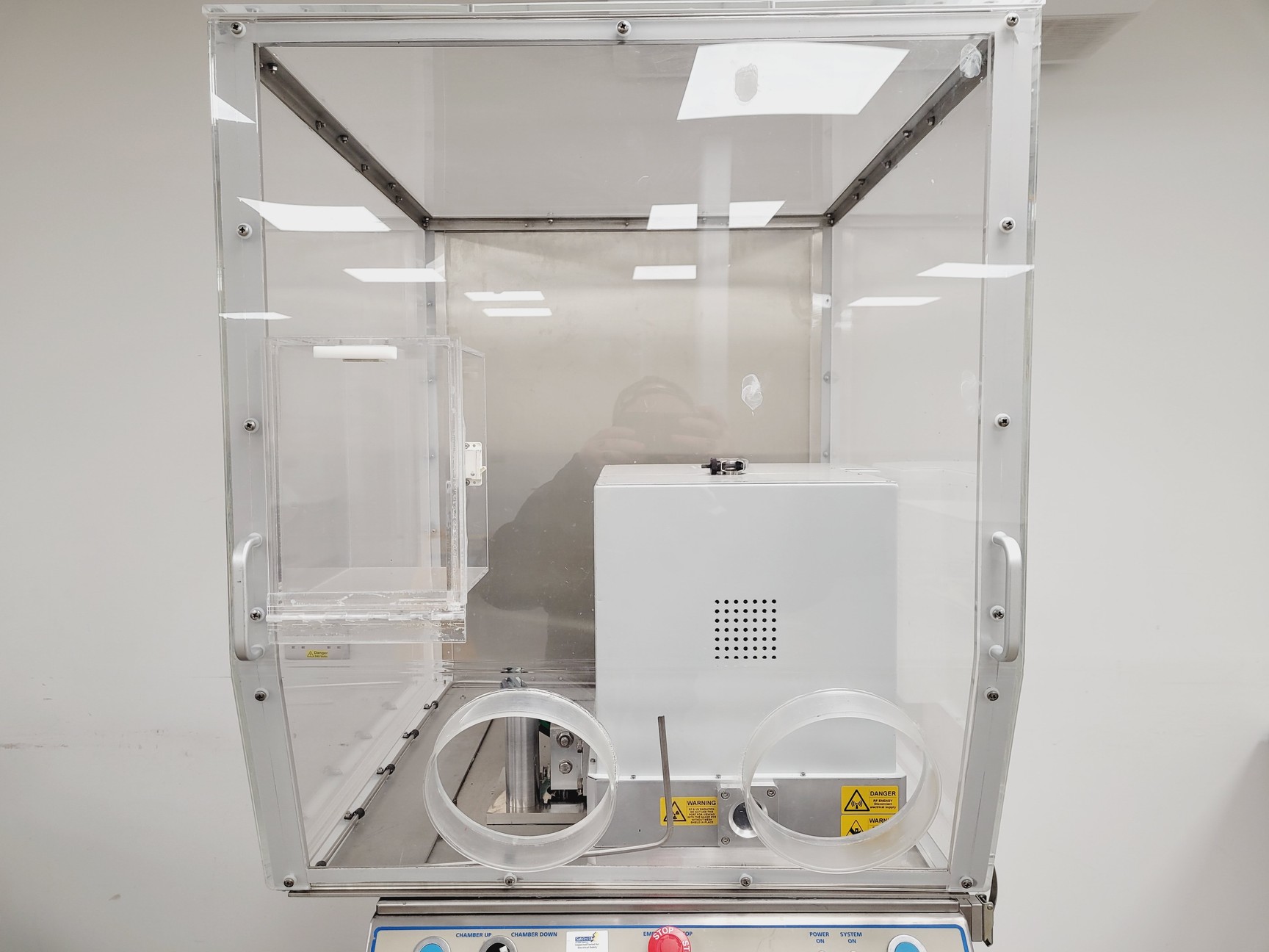 Image of Oxford Instruments Plasmalab 80 Plus ICP Reactive Ion Etcher Lab