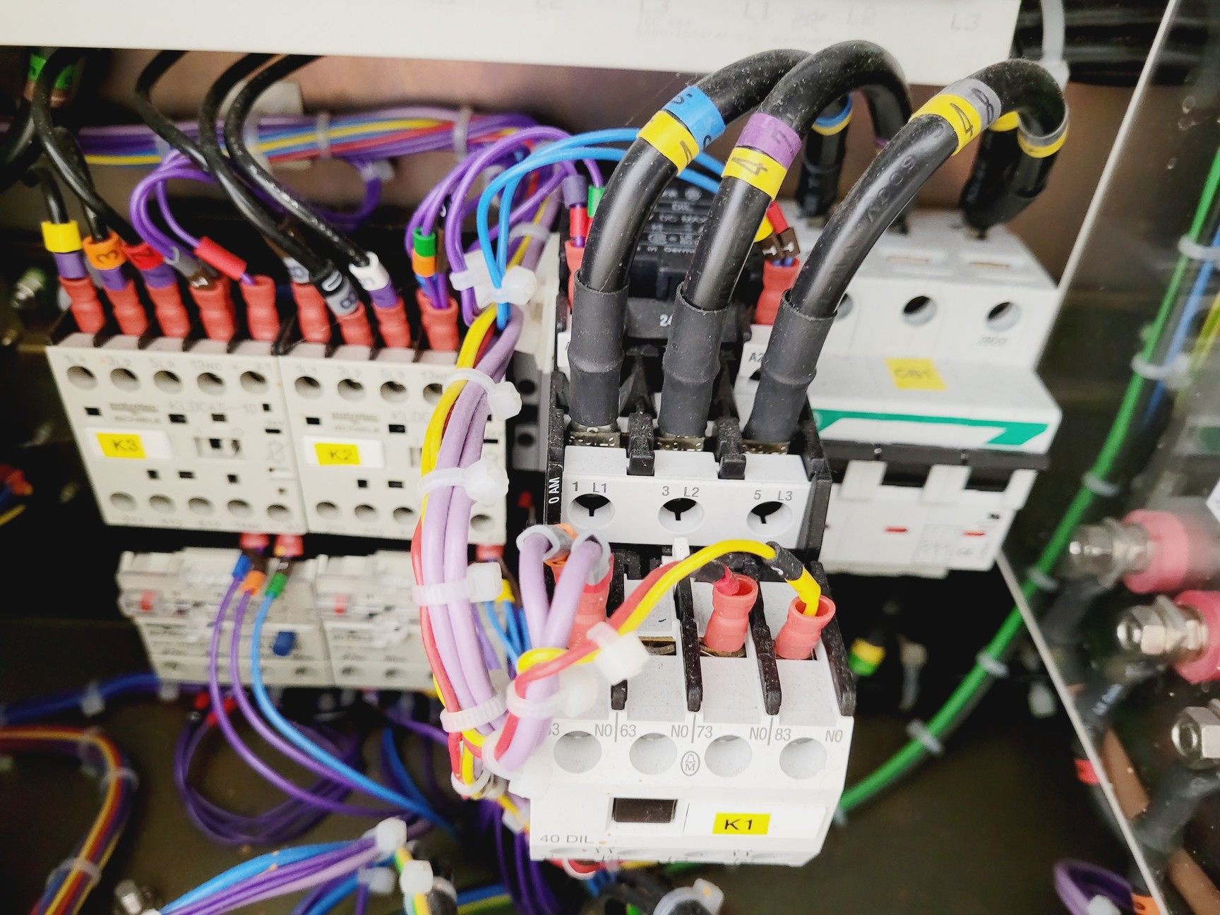 Image of Oxford Instruments Plasmalab 80 Plus ICP Reactive Ion Etcher Lab