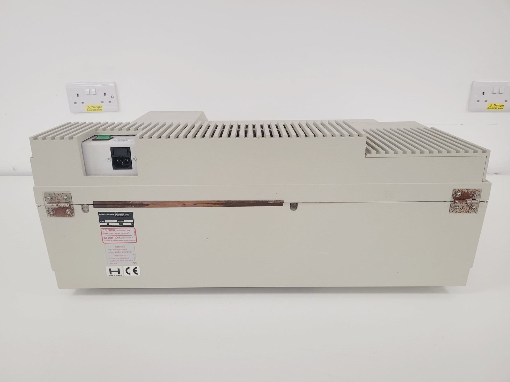 Image of Perkin Elmer Lambda 20 UV/Vis Spectrometer Lab