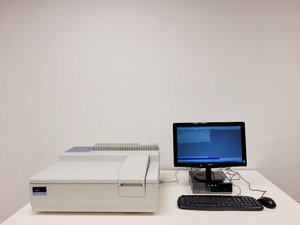 Thumbnail image of Perkin Elmer Lambda 35 UV/Vis Spectrophotometer System Lab