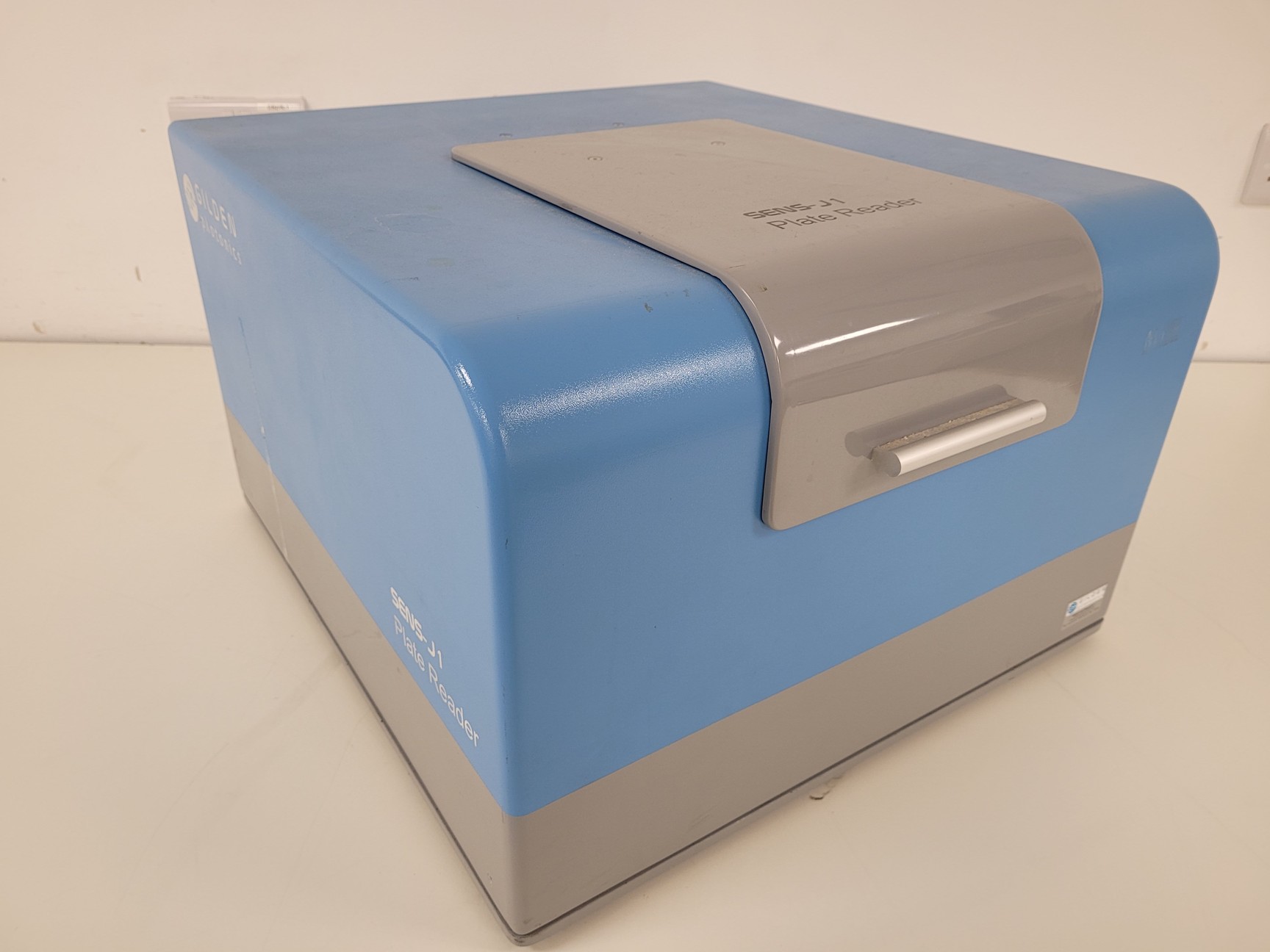 Image of Gilden Photonics fluoroSENS Fluorimeter w/ Sens-J1 Microplate Reader Lab