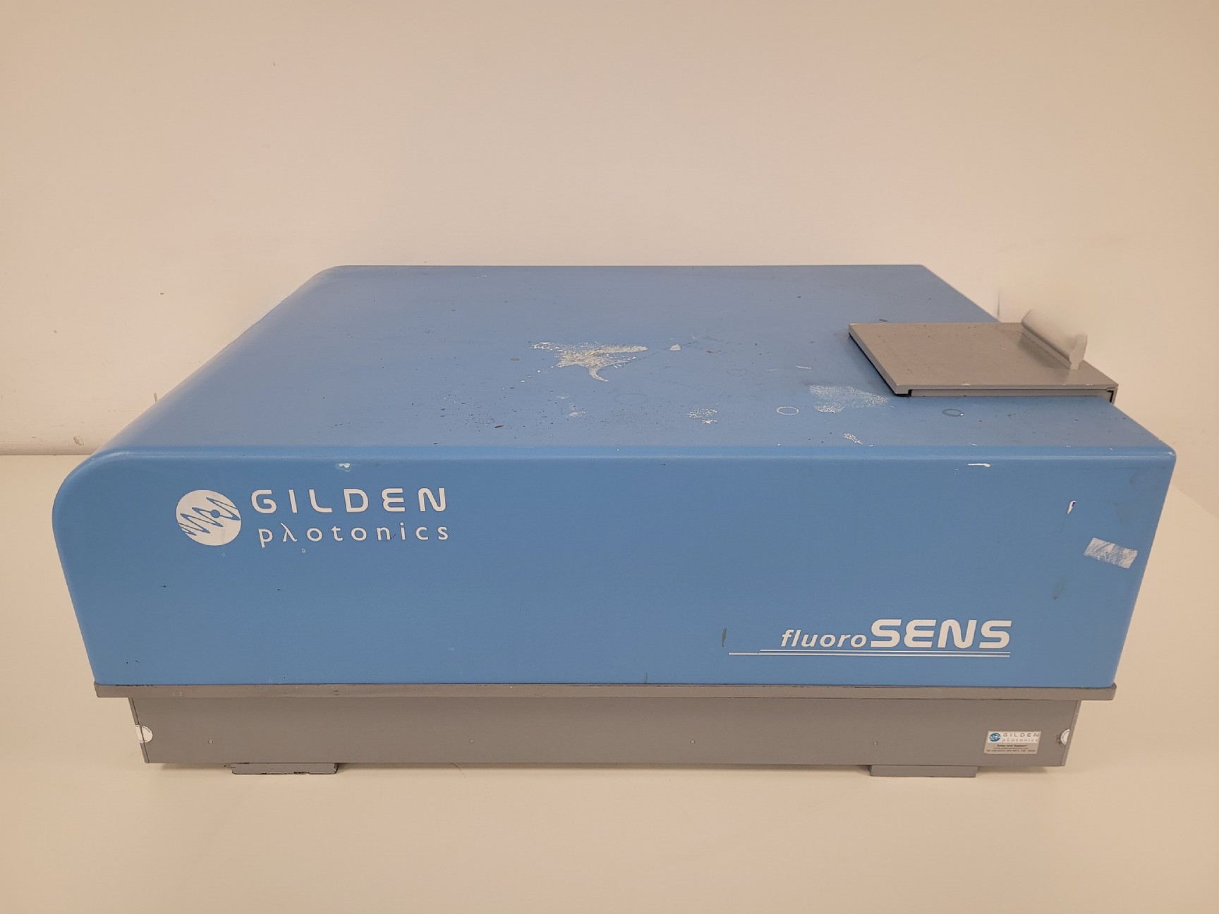 Image of Gilden Photonics fluoroSENS Fluorimeter w/ Sens-J1 Microplate Reader Lab