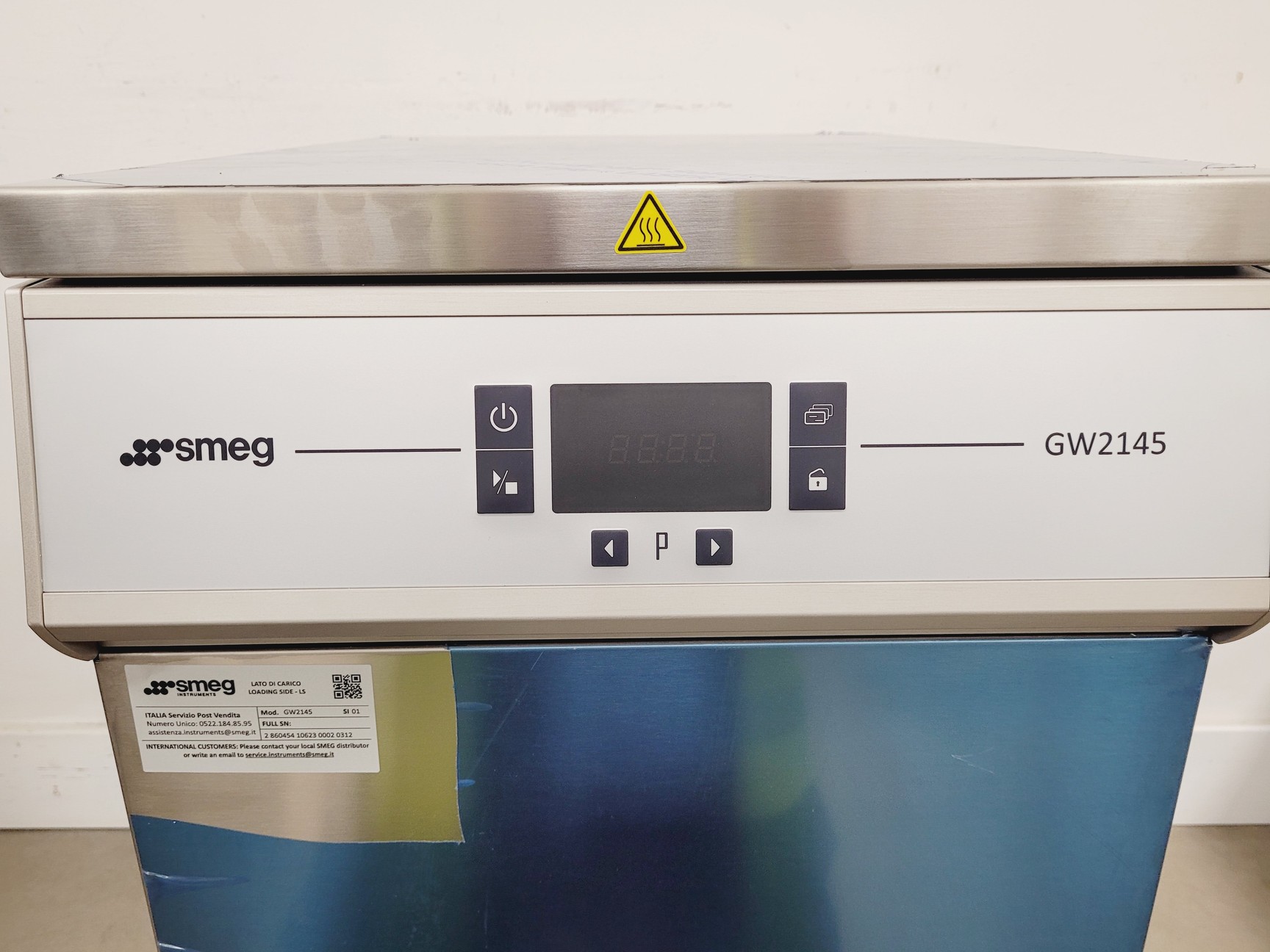 Image of Smeg Glass Washer Model GW2145 - Brand New Lab