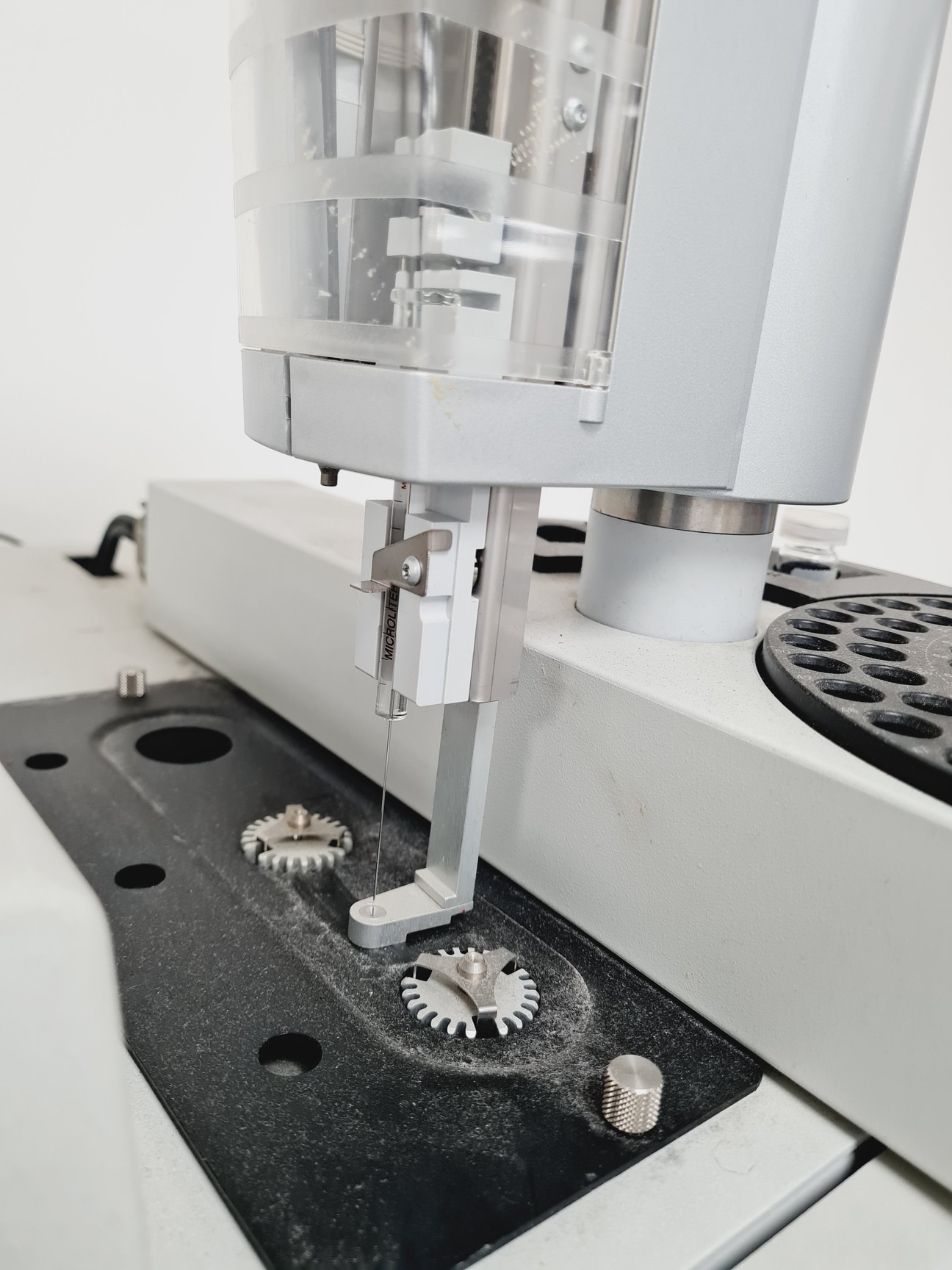 Image of Varian Gas Chromatograph Model - CP-3800 with Autosampler Lab