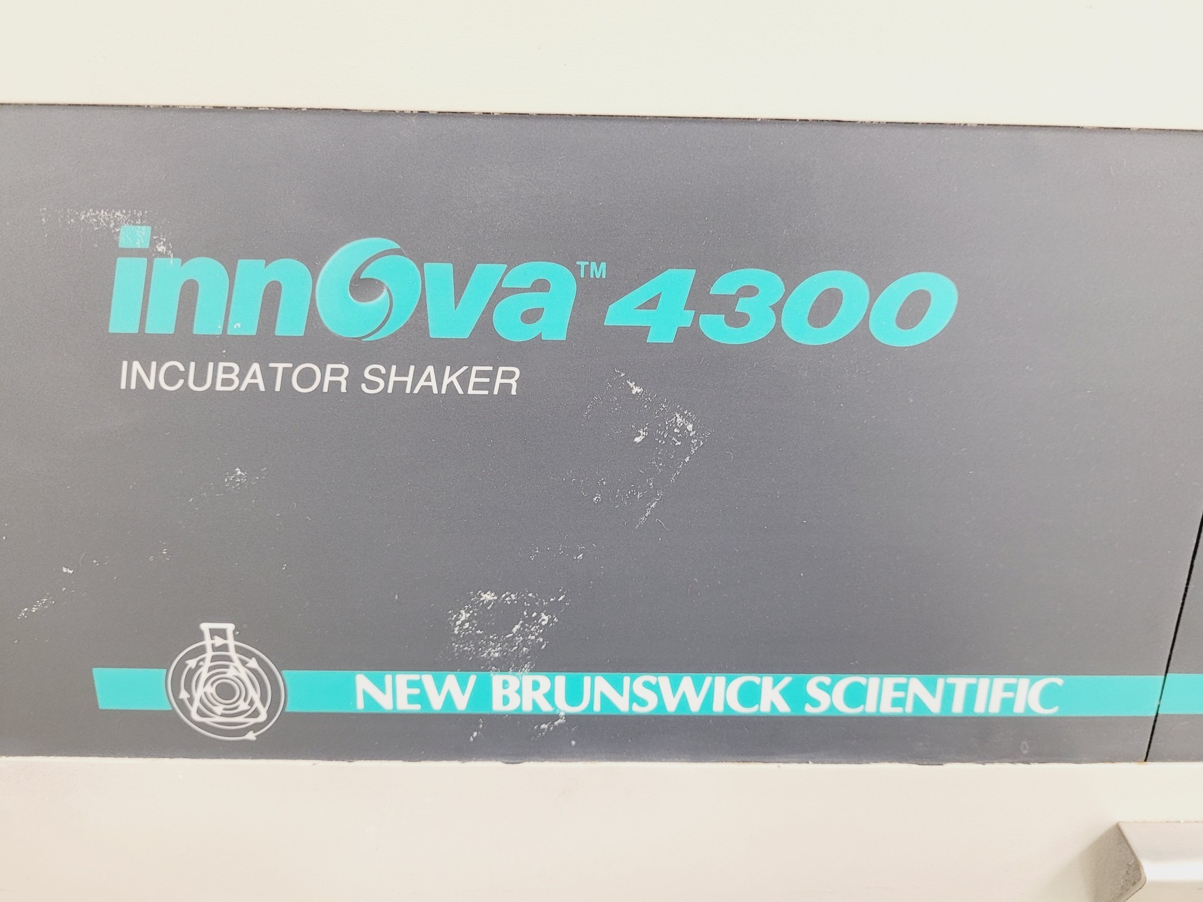 Image of New Brunswick Innova 4300 Incubator Shaker Lab