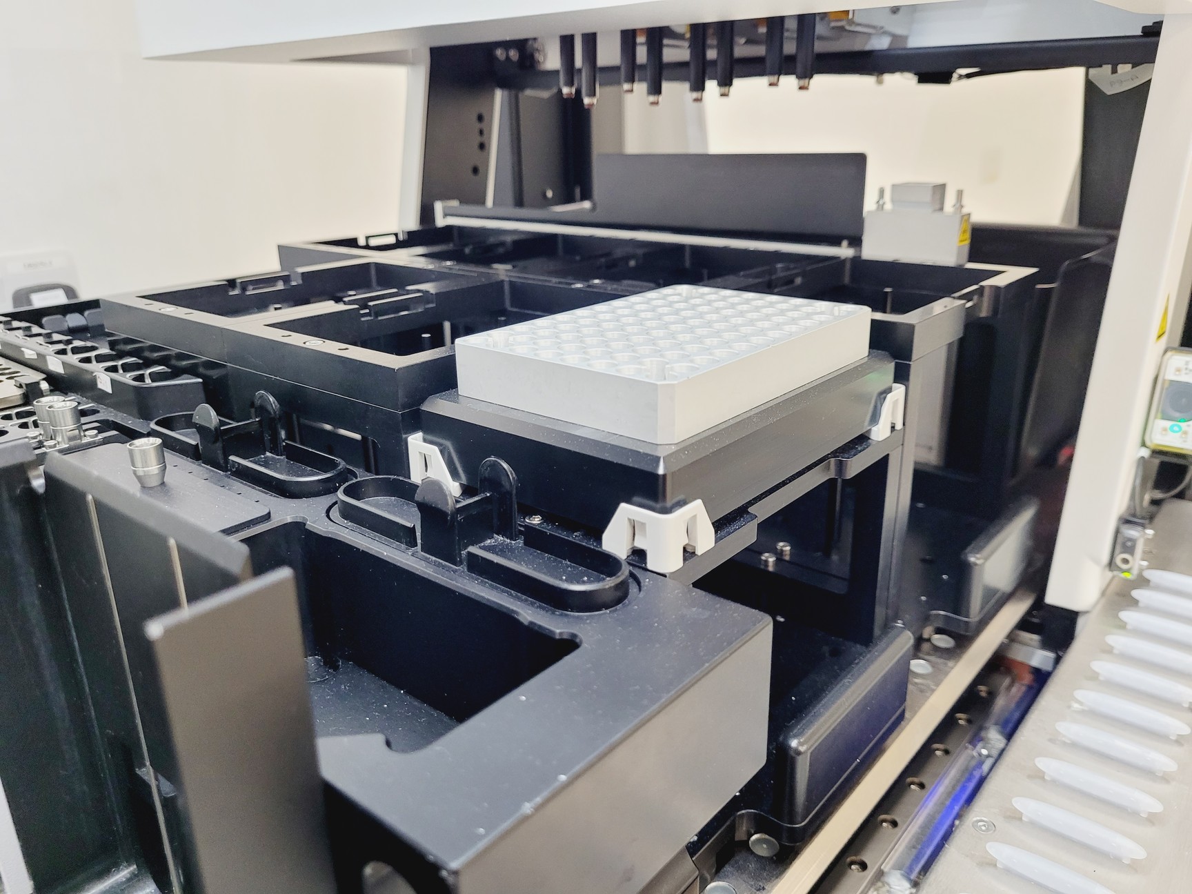 Image of 10x Genomics Chromium Connect Single Cell Workflow System Spares/Repairs