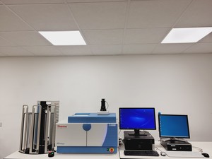 Image of Thermo Scientific Cellomics Arrayscan VTI HCS Reader w/ Software & RS Stacker 