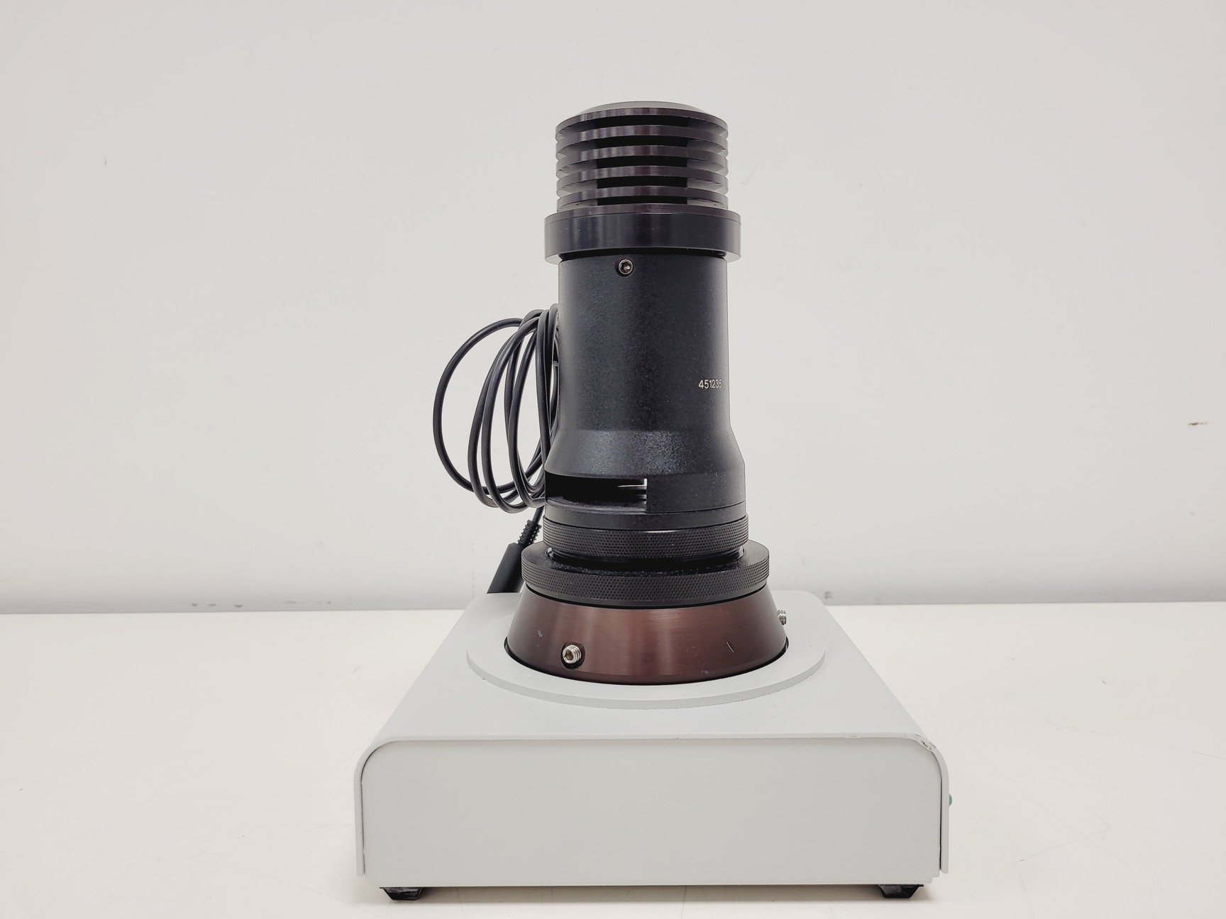 Image of Thermo Scientific Cellomics Arrayscan VTI HCS Reader w/ Software & RS Stacker