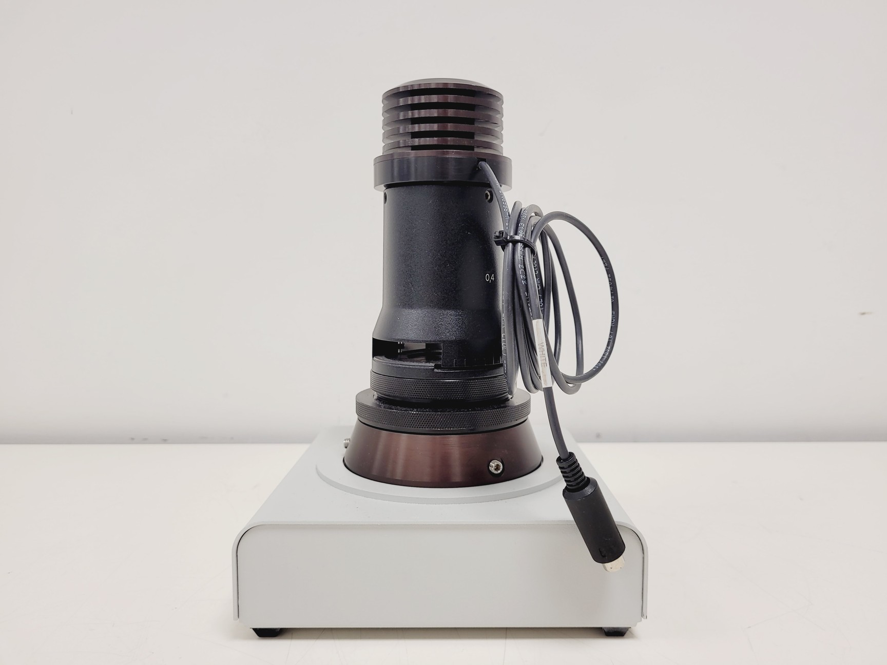 Image of Thermo Scientific Cellomics Arrayscan VTI HCS Reader w/ Software & RS Stacker