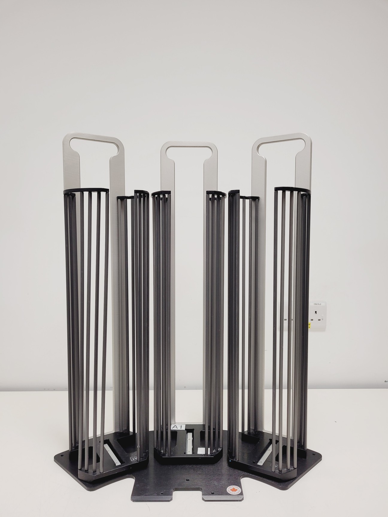 Image of Thermo Scientific Cellomics Arrayscan VTI HCS Reader w/ Software & RS Stacker