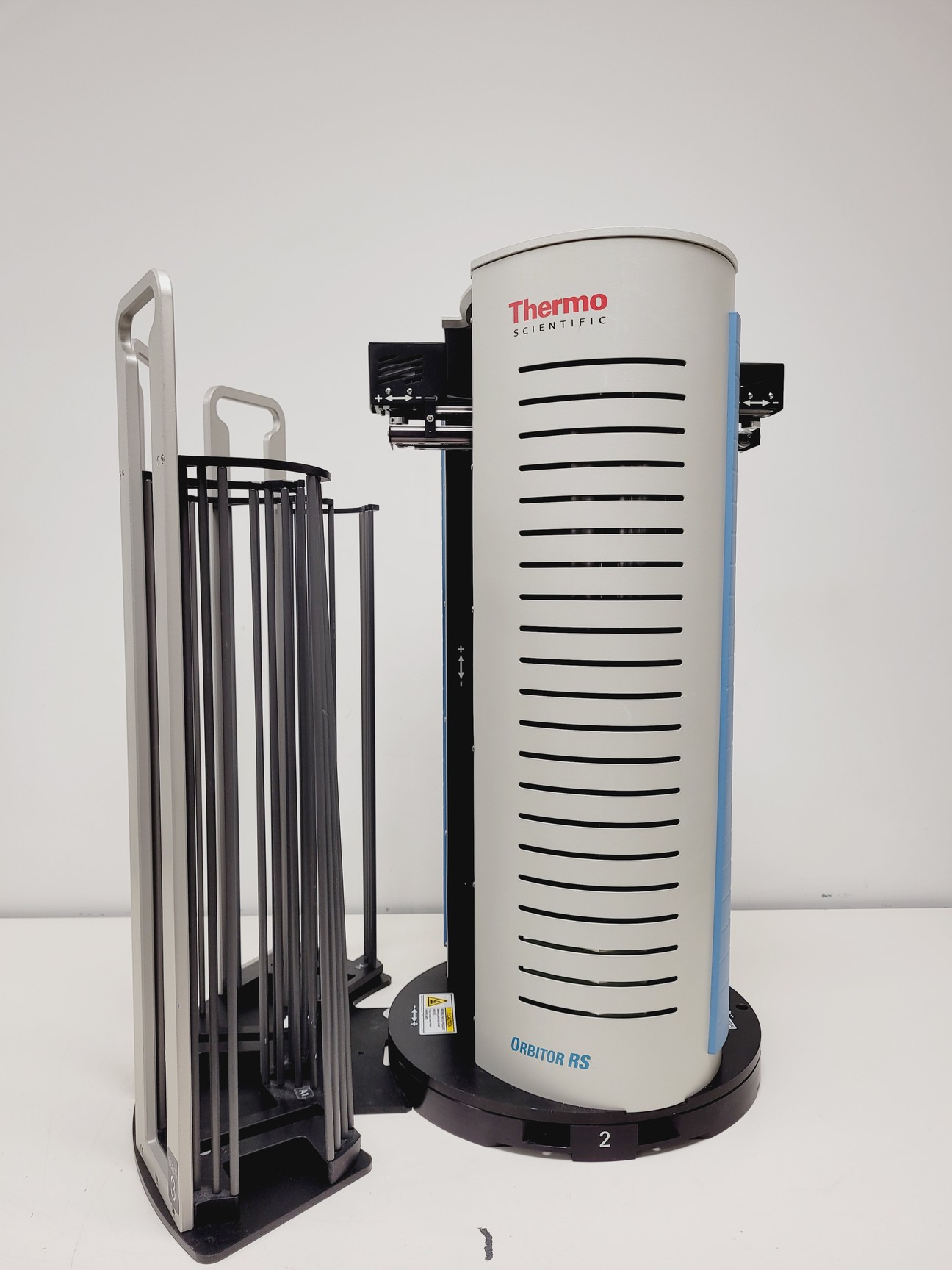 Image of Thermo Scientific Cellomics Arrayscan VTI HCS Reader w/ Software & RS Stacker