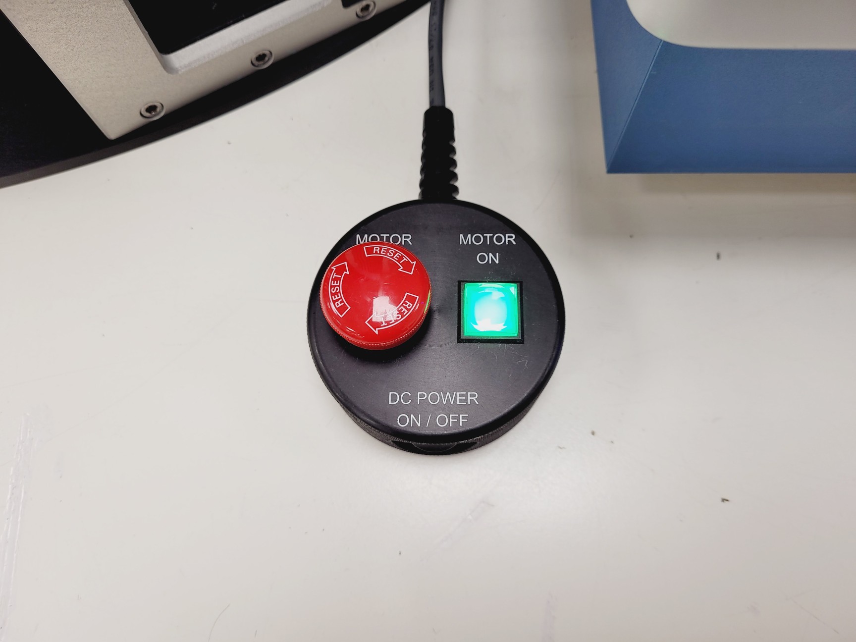 Image of Thermo Scientific Cellomics Arrayscan VTI HCS Reader w/ Software & RS Stacker