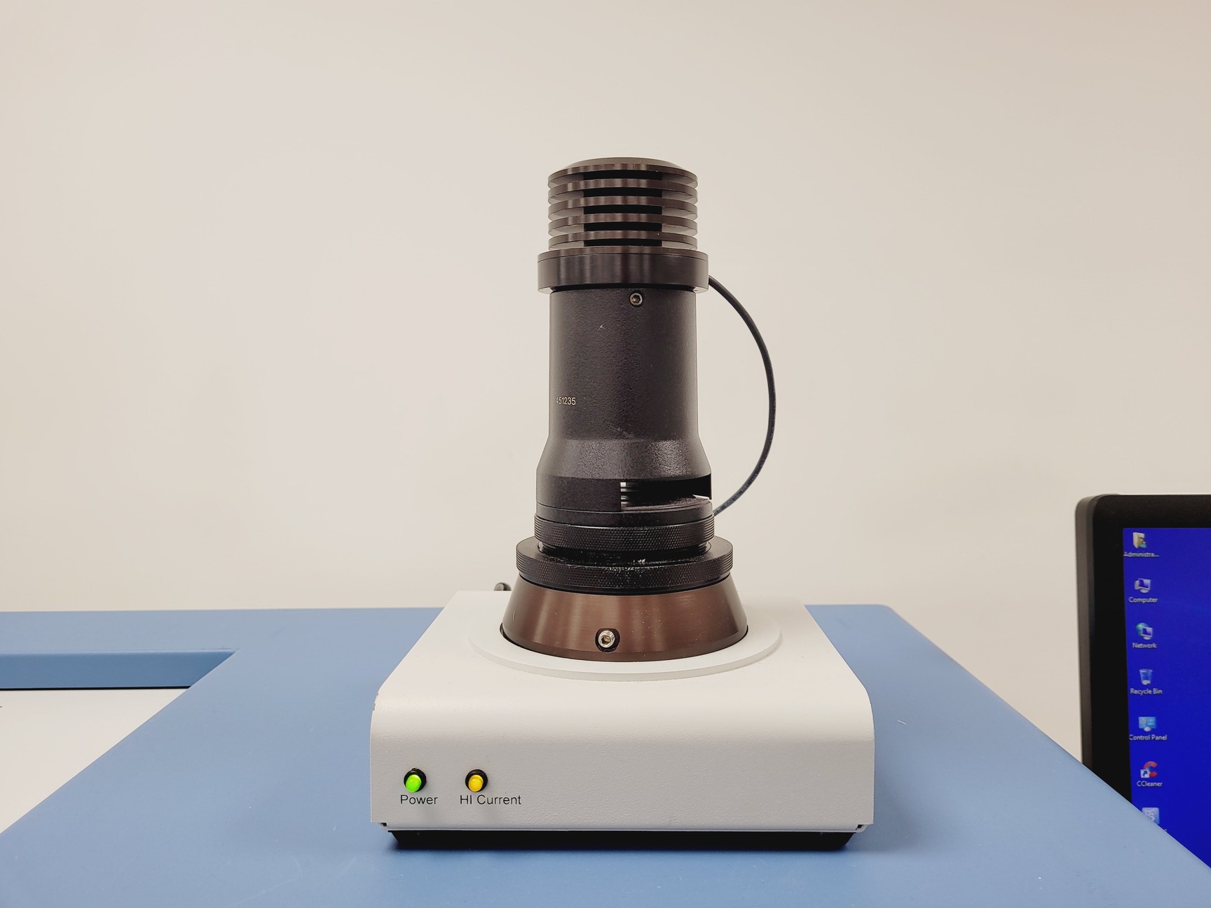 Image of Thermo Scientific Cellomics Arrayscan VTI HCS Reader w/ Software & RS Stacker