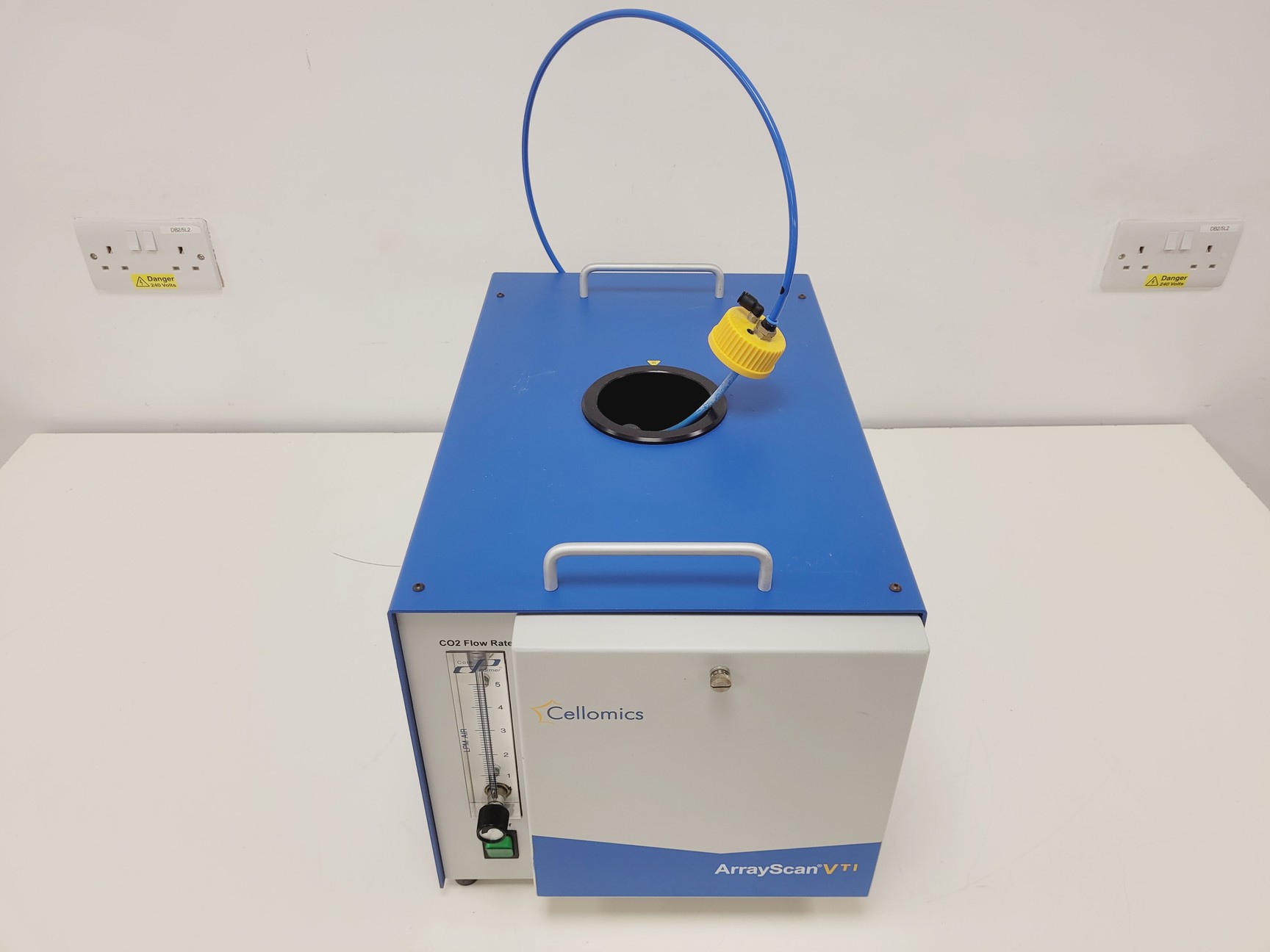 Image of Thermo Scientific Cellomics Arrayscan VTI System w/ Software Lab
