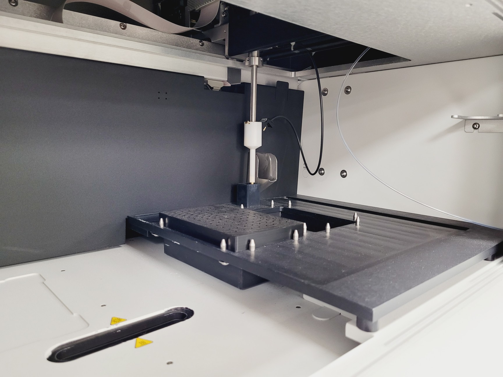 Image of Thermo Scientific Cellomics Arrayscan VTI Liquid Handling Module w/ Software Lab