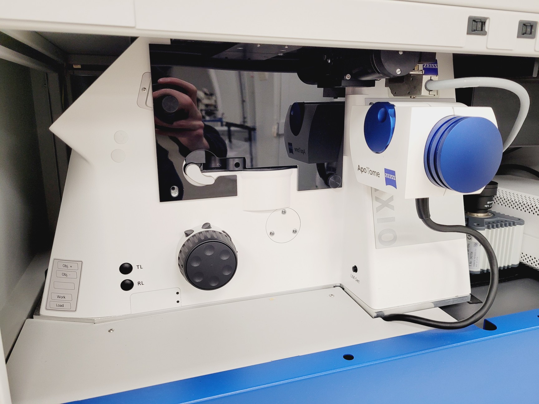 Image of Thermo Scientific Cellomics Arrayscan VTI System w/ Software Lab