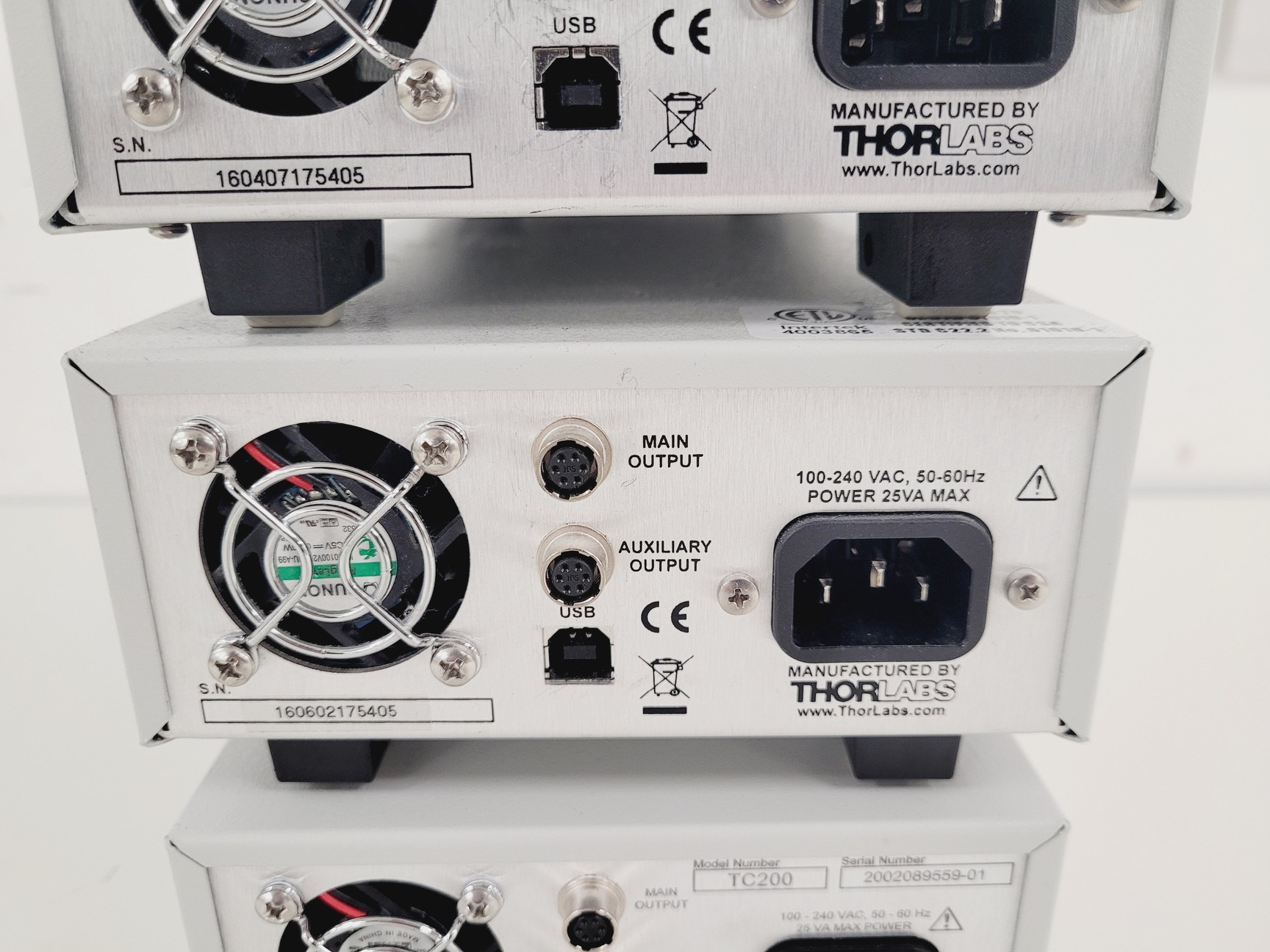 Image of Lot of 5 x Thorlabs TC200 Temperature Controllers