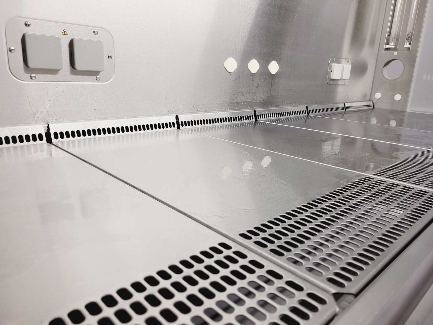 Image of Thermo Scientific Herasafe 2030i 1.8 Class 2 Microbiological Safety Cabinet