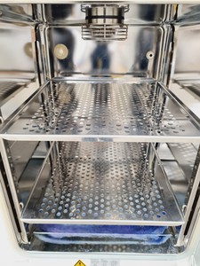 Thumbnail image of Thermo Scientific HERAcell 150i CO2 Incubator Lab