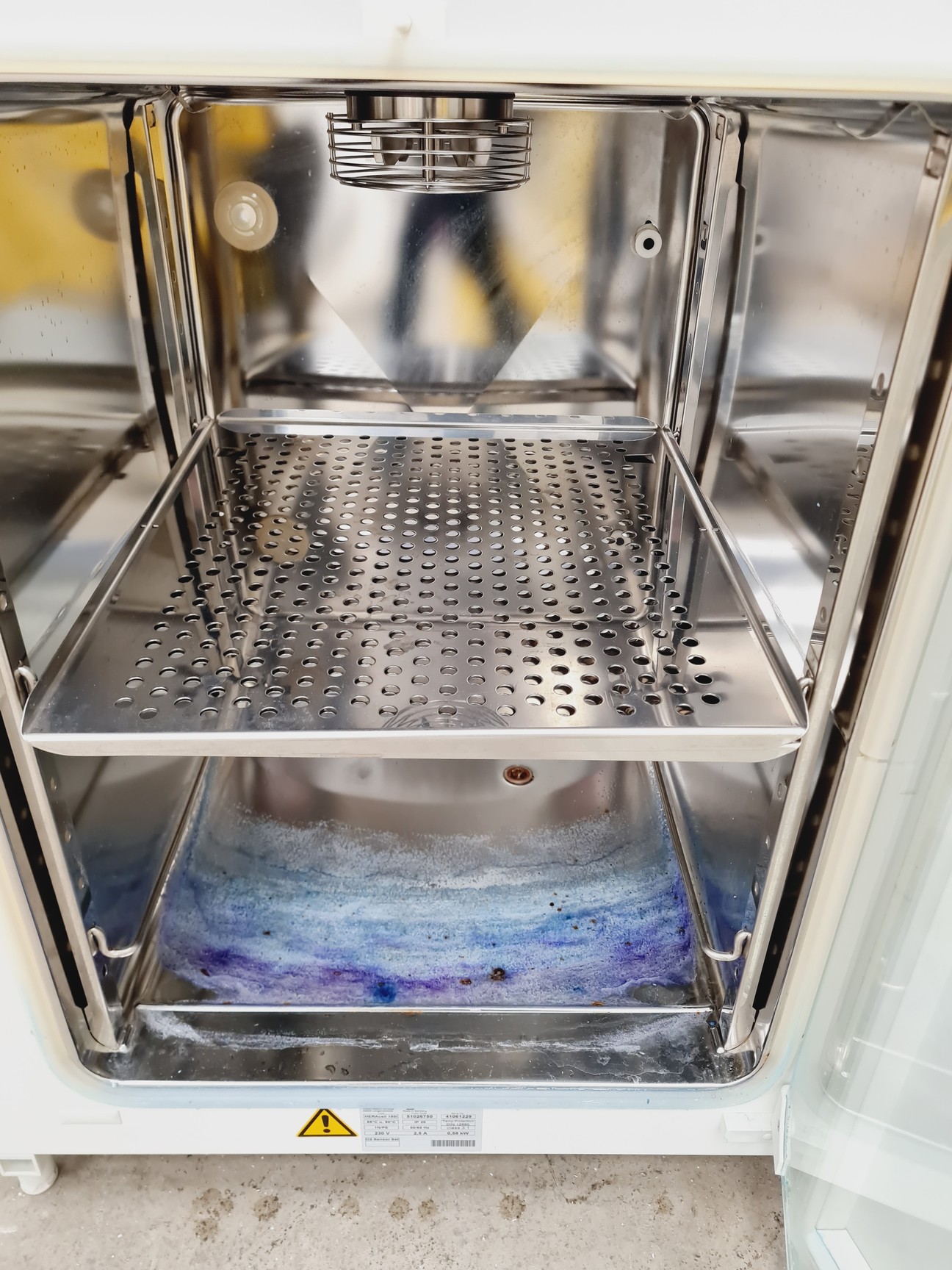 Image of Thermo Scientific HERAcell 150i CO2 Incubator