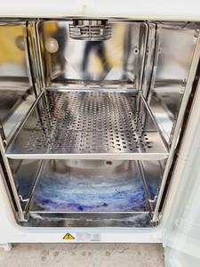 Thumbnail image of Thermo Scientific HERAcell 150i CO2 Incubator