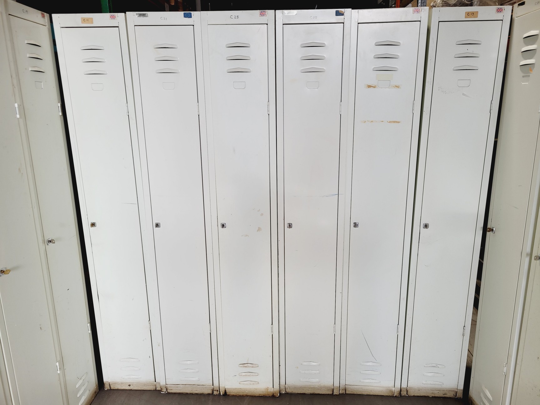 Image of 20 x Metal Lockers with Keys