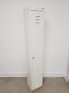 Thumbnail image of 20 x Metal Lockers with Keys