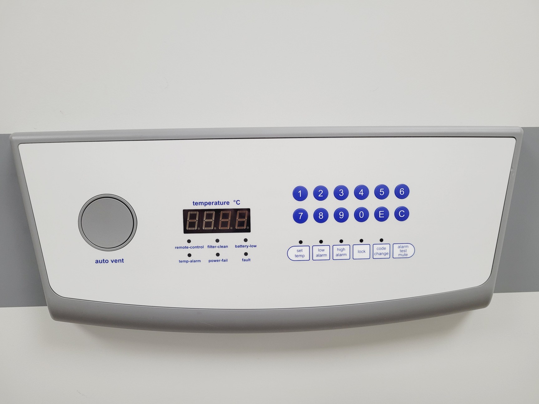 Image of Eppendorf CryoCube F570h Ultra Low Temperature Freezer Lab