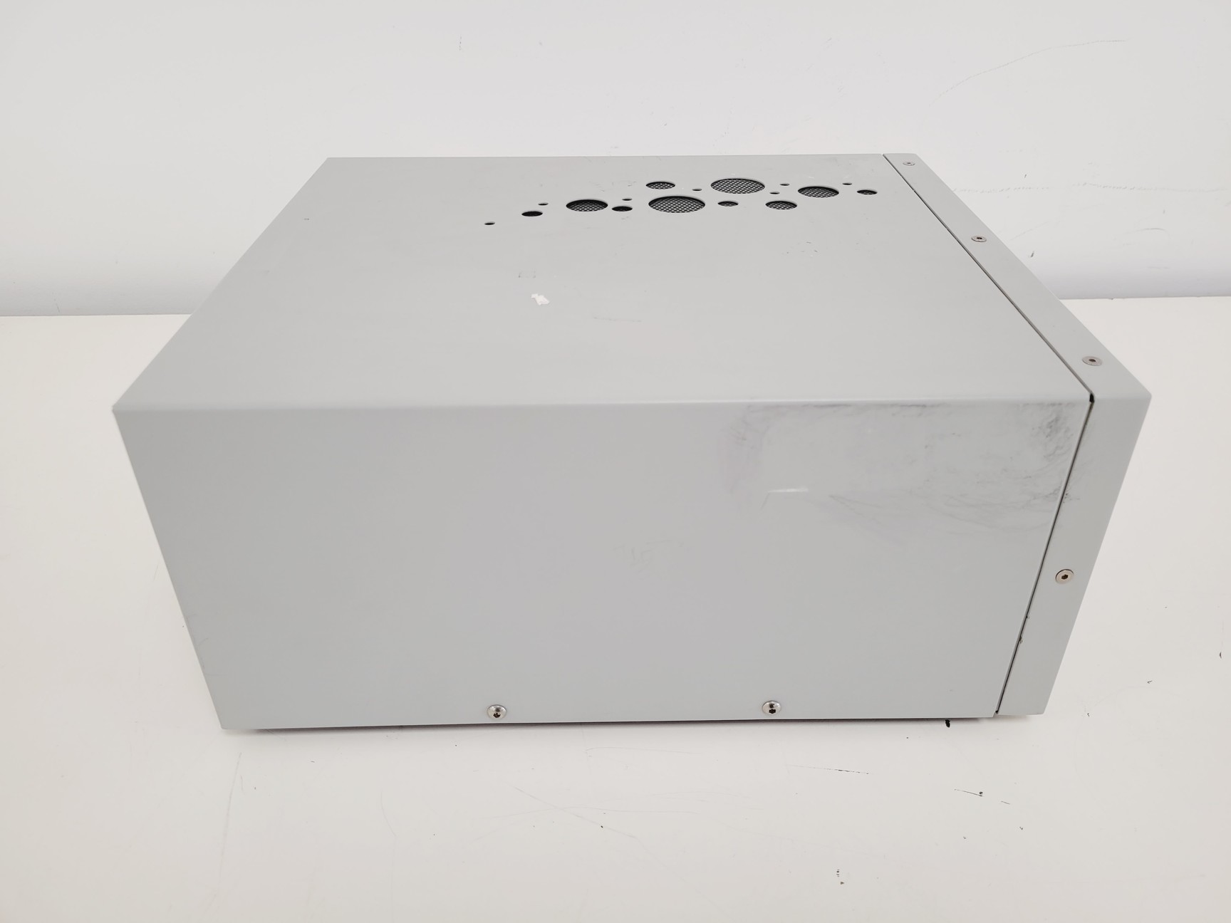 Image of Wyatt Technology DynaPro DP-TH-01 Titan Microsampler Lab