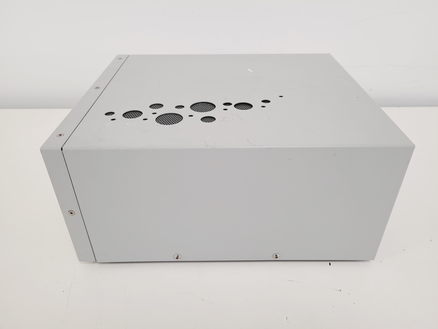 Image of Wyatt Technology DynaPro DP-TH-01 Titan Microsampler Lab