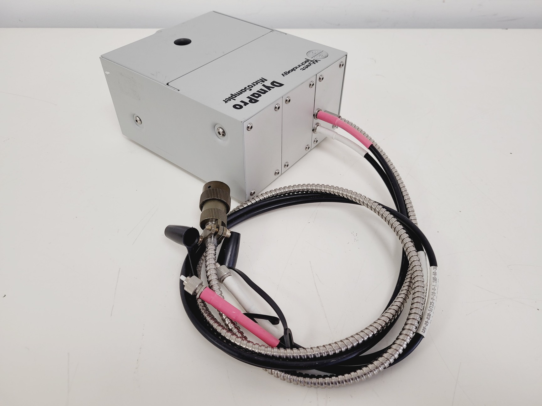 Image of Wyatt Technology DynaPro DP-TH-01 Titan Microsampler Lab