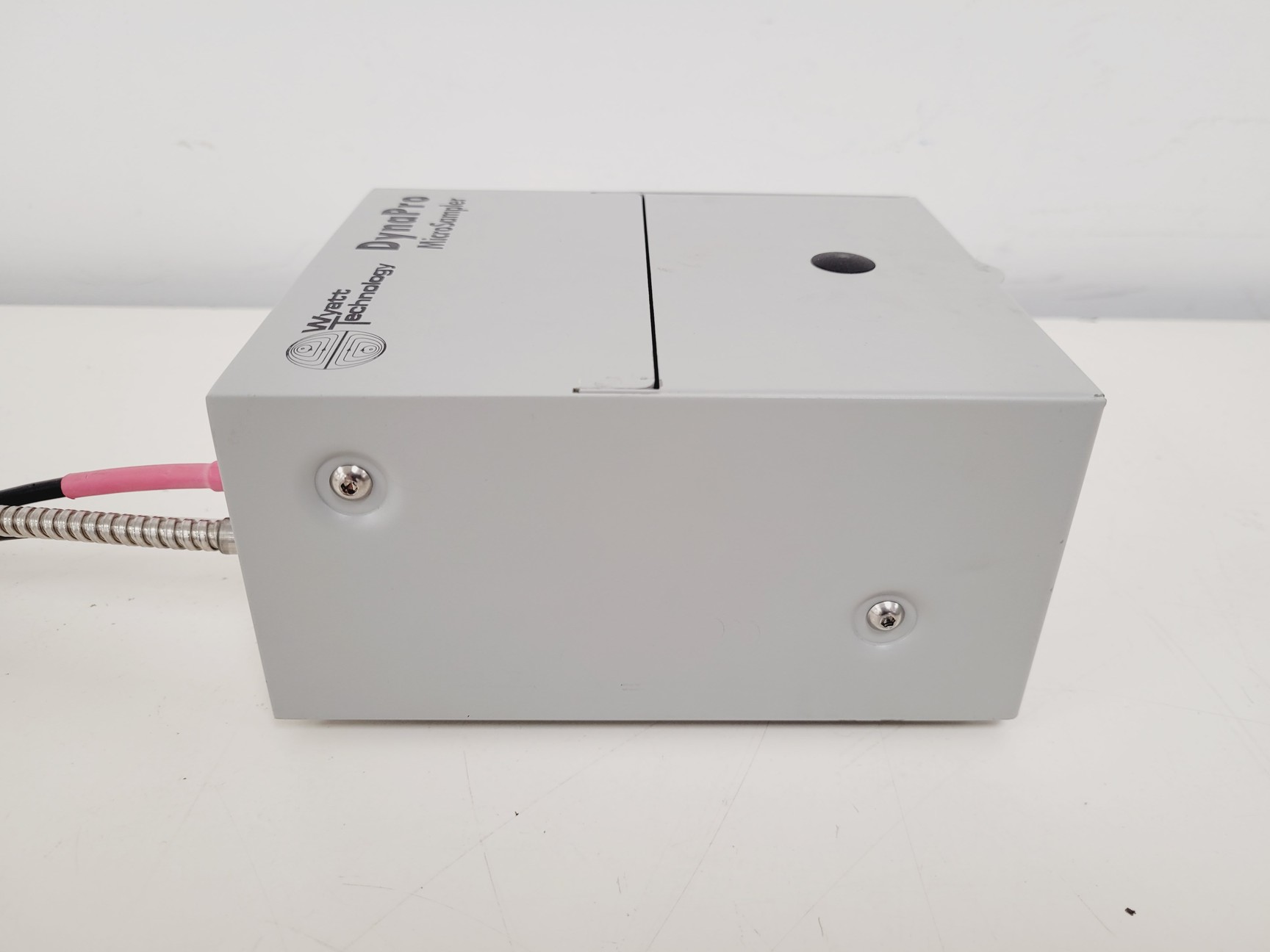 Image of Wyatt Technology DynaPro DP-TH-01 Titan Microsampler Lab