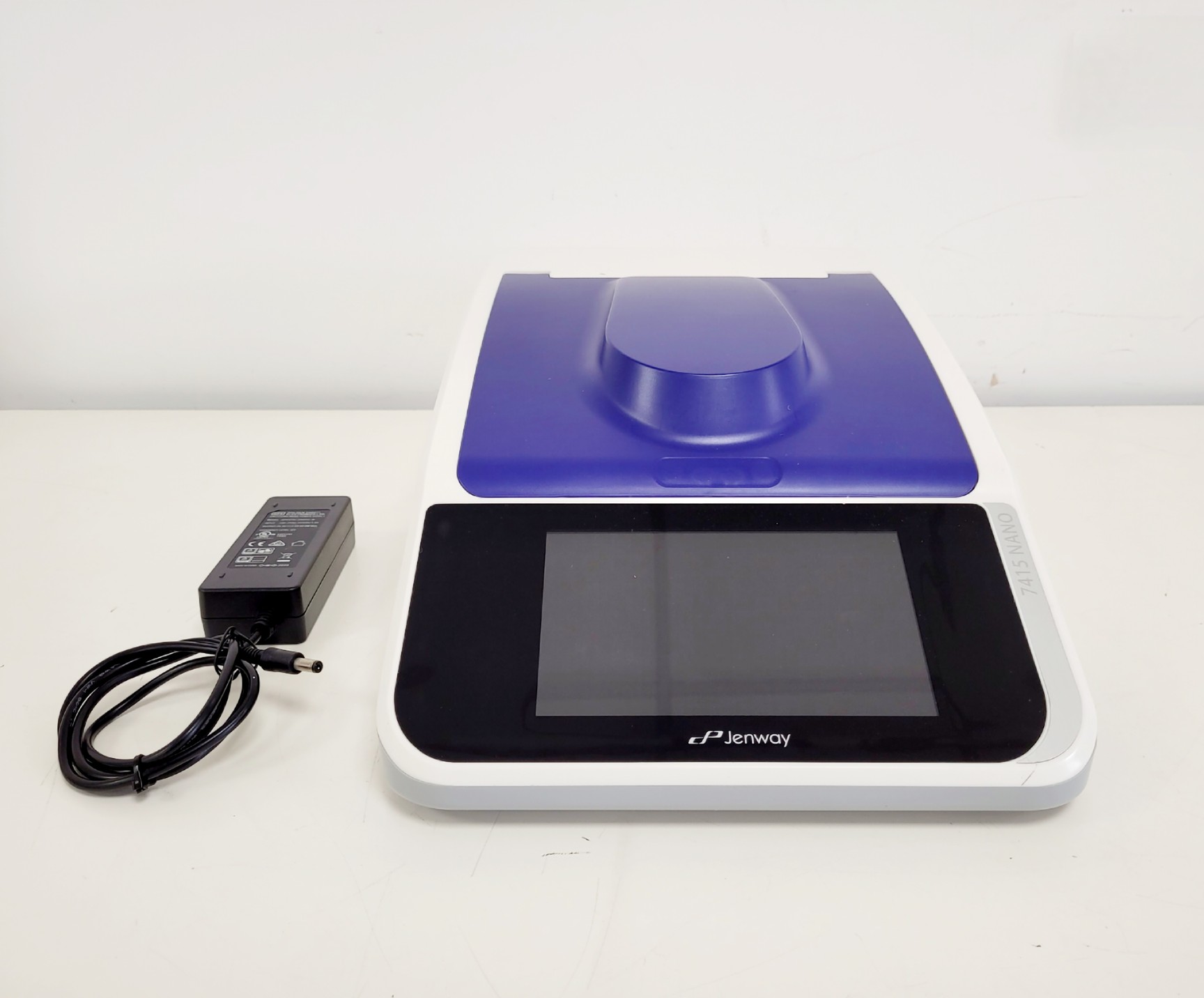 Image of Jenway 7415 Nano Micro-Volume Spectrophotometer (2022) Lab