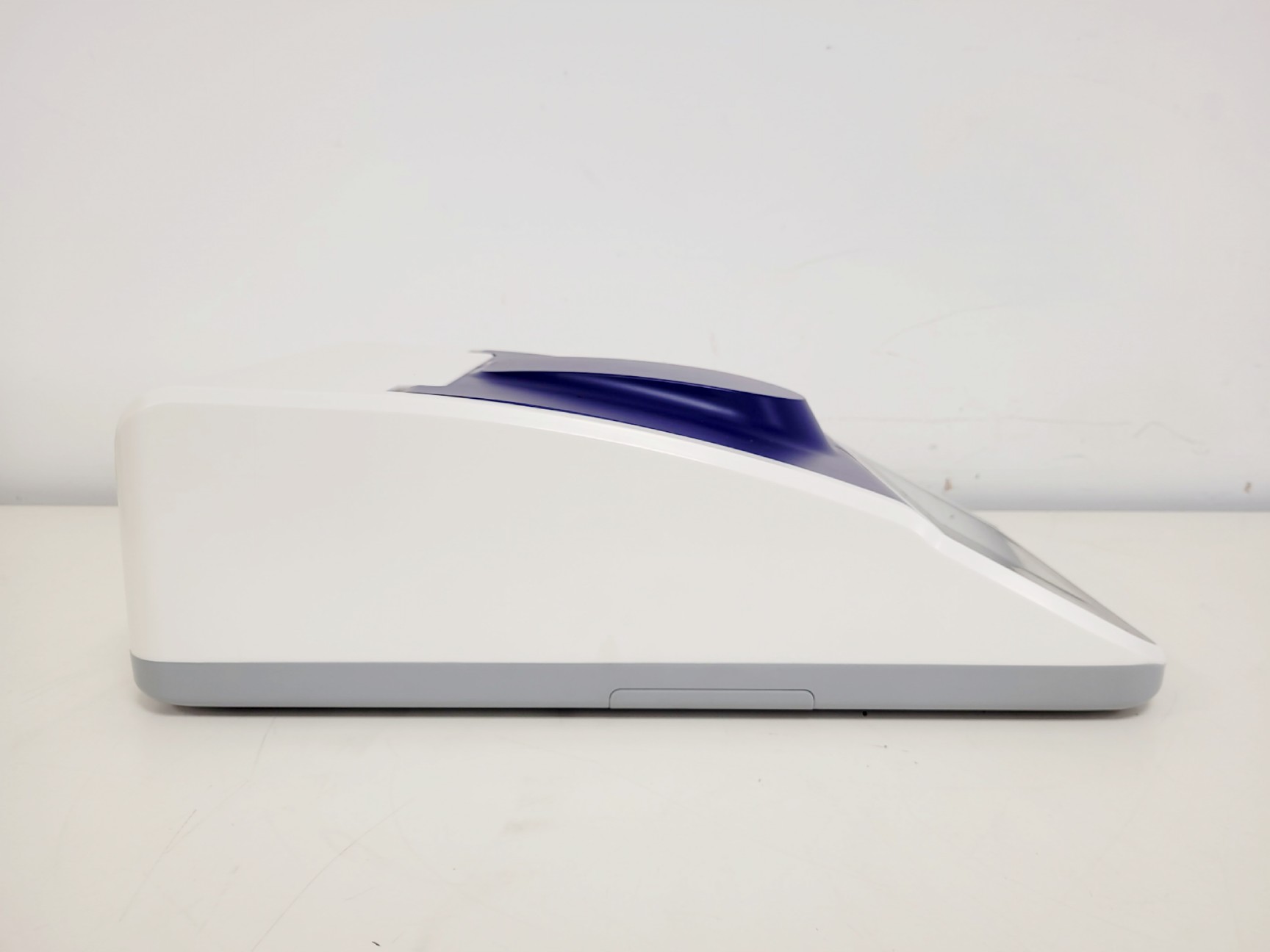 Image of Jenway 7415 Nano Micro-Volume Spectrophotometer (2022) Lab