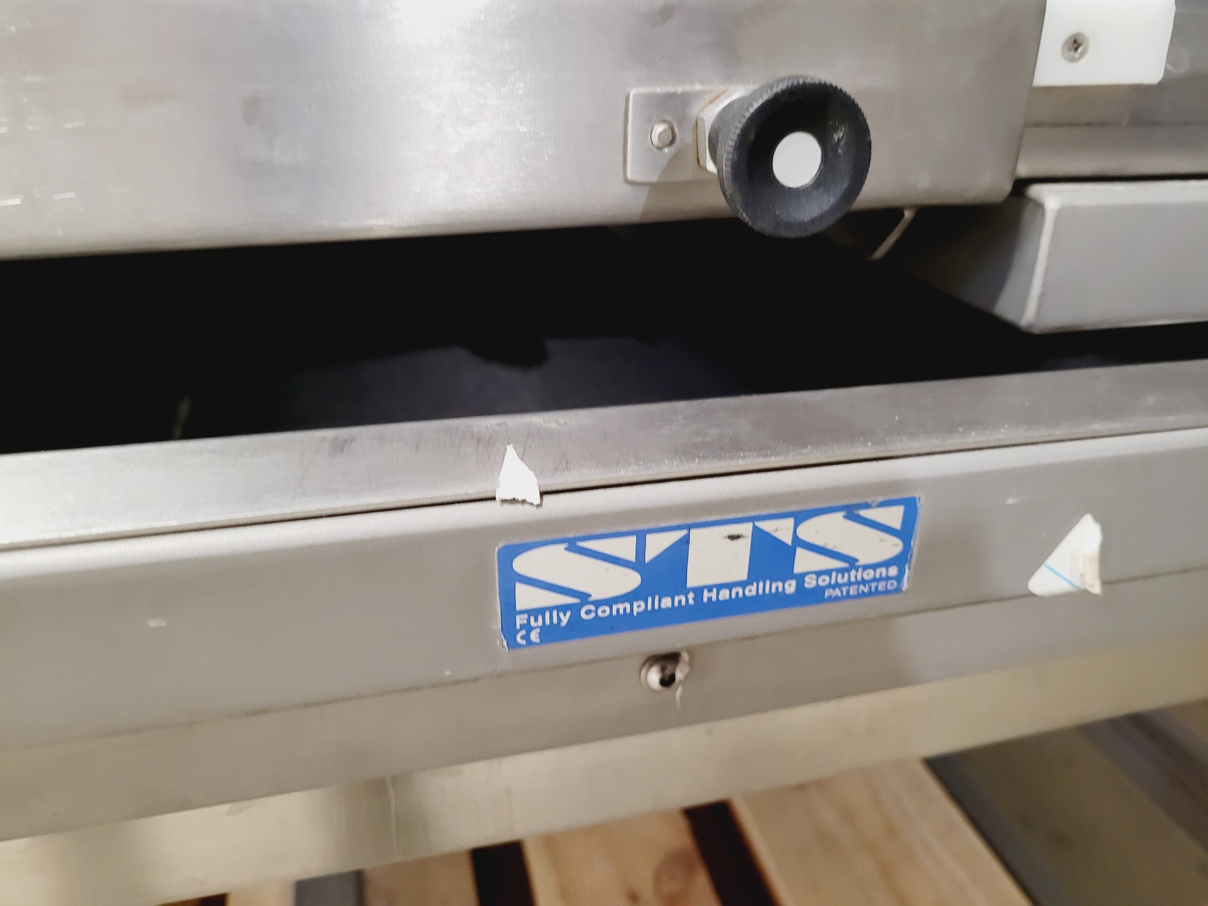 Image of STS Bin Lift System STE01-FFC01-SP-SS Electric & Hydraulic Tipping Station