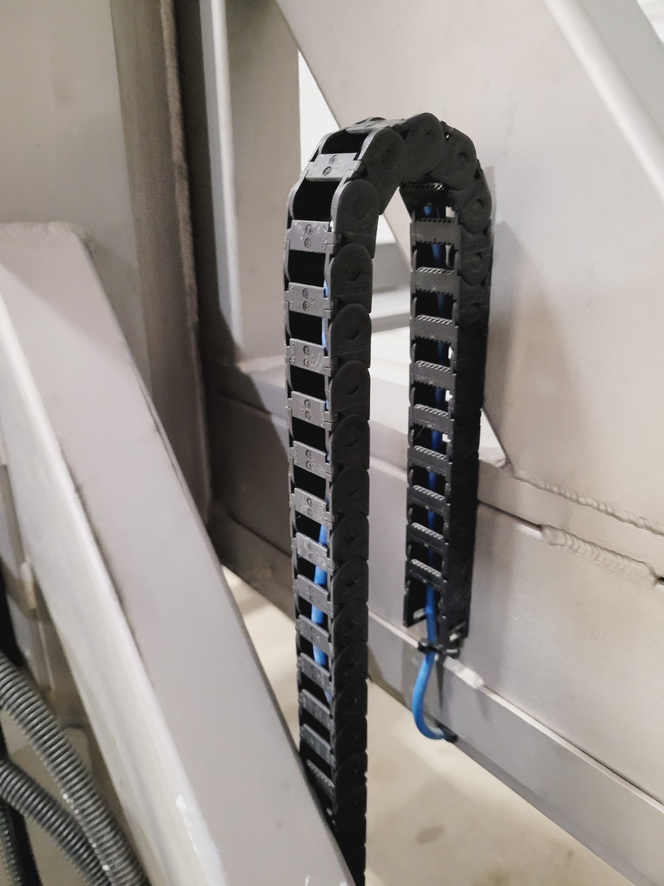 Image of STS Bin Lift System STE01-FFC01-SP-SS Electric & Hydraulic Tipping Station