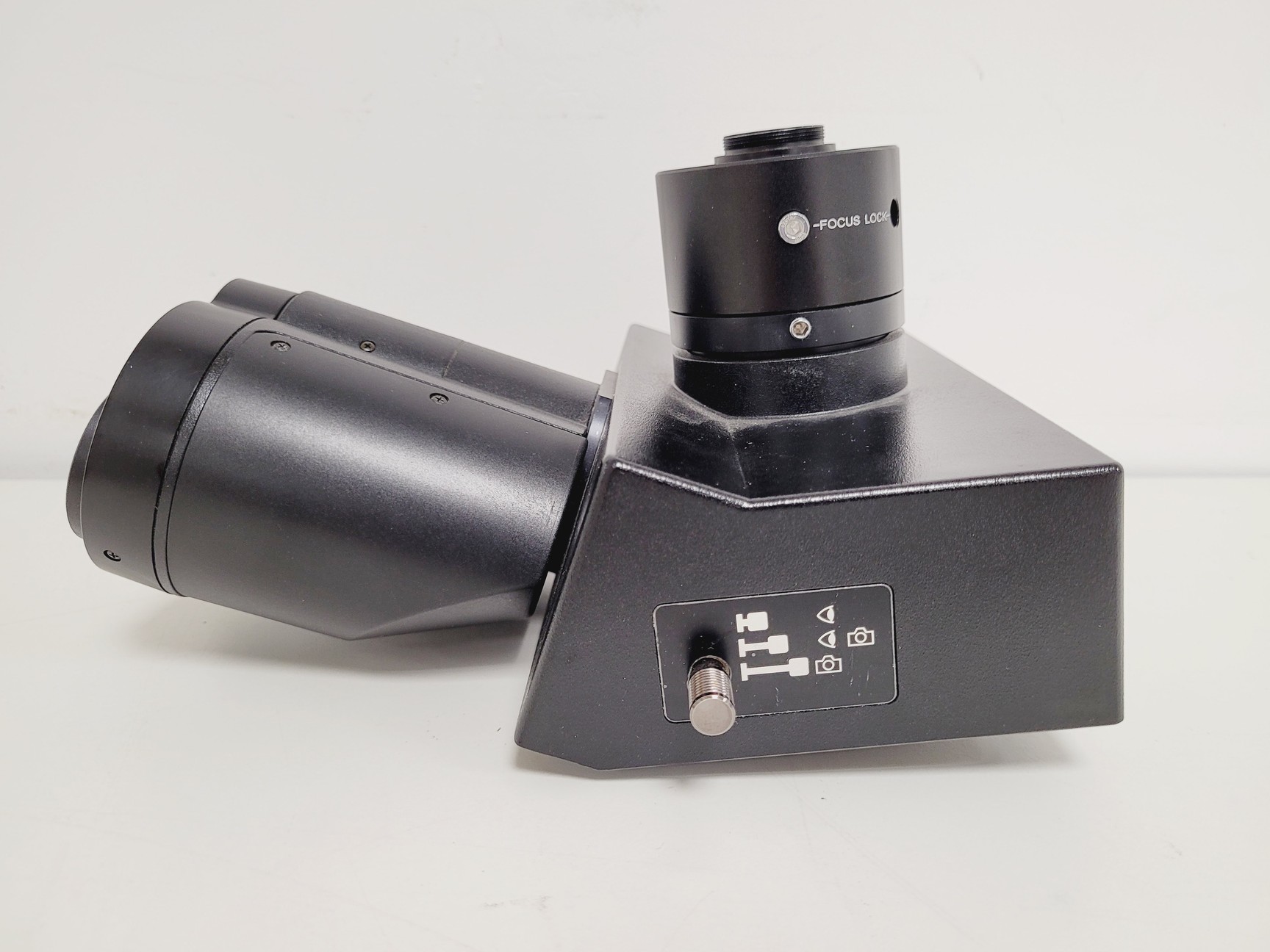 Image of Olympus U-SWTR-2 Trinocular Observation Tube w/ 2 x Olympus SWH10X-H/26.5 Lab