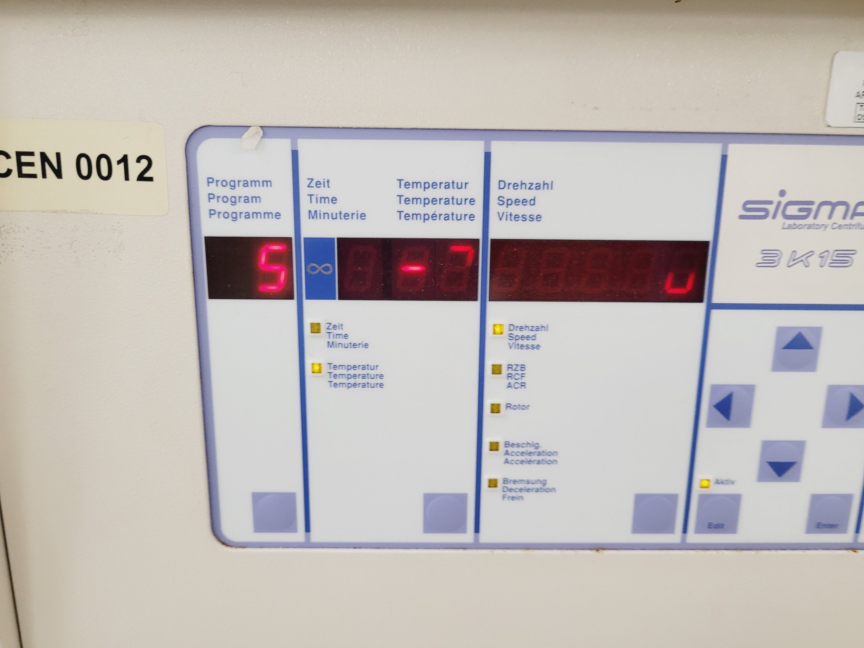 Image of Sigma 3K15 Benchtop Centrifuge Spares/Repair Lab