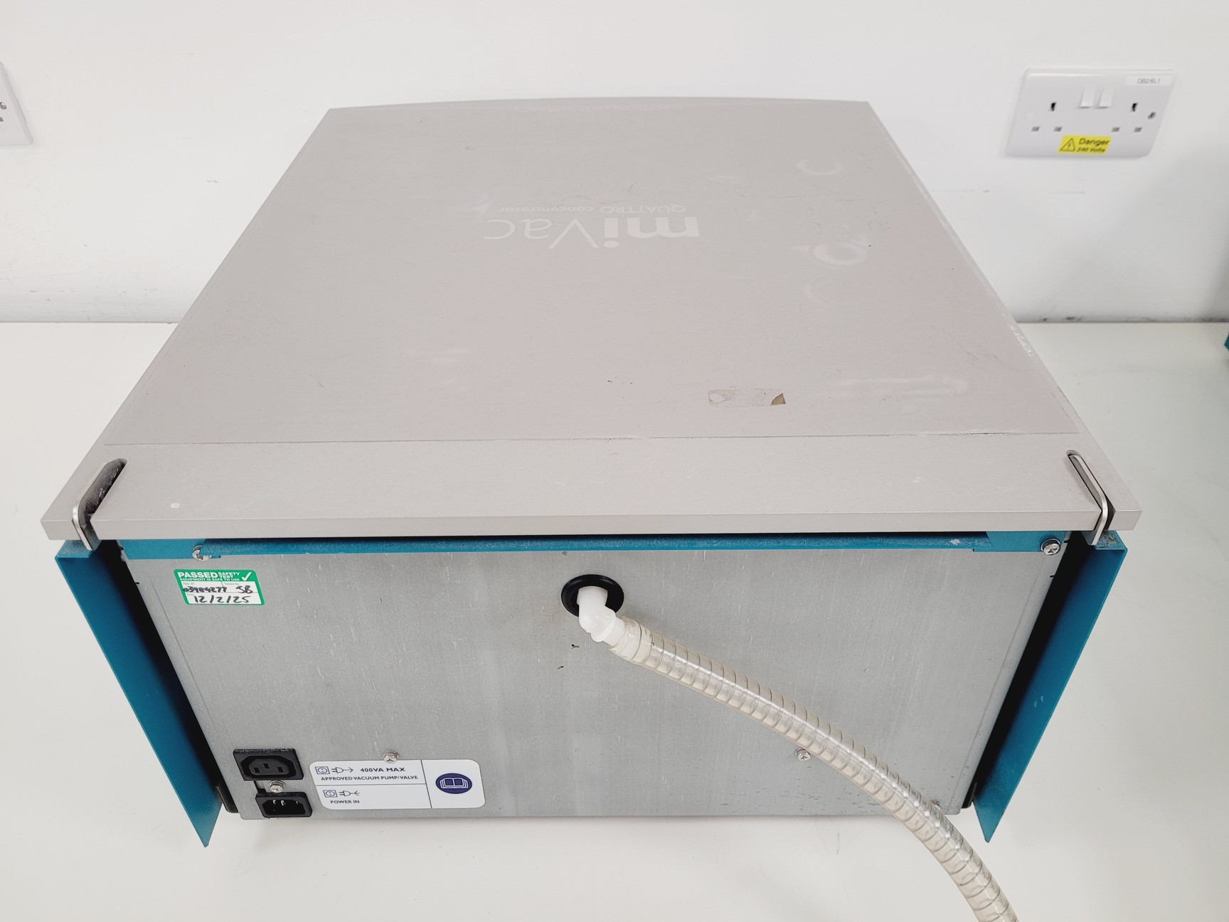 Image of GeneVac MiVac Quattro Concentrator, Duo Pump, Speed Trap & Controller System Lab