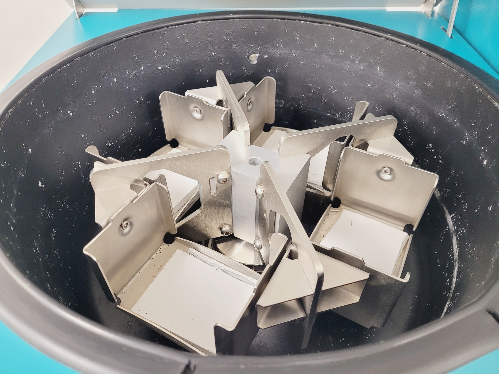 Image of GeneVac MiVac Quattro Concentrator, Duo Pump, Speed Trap & Controller System Lab